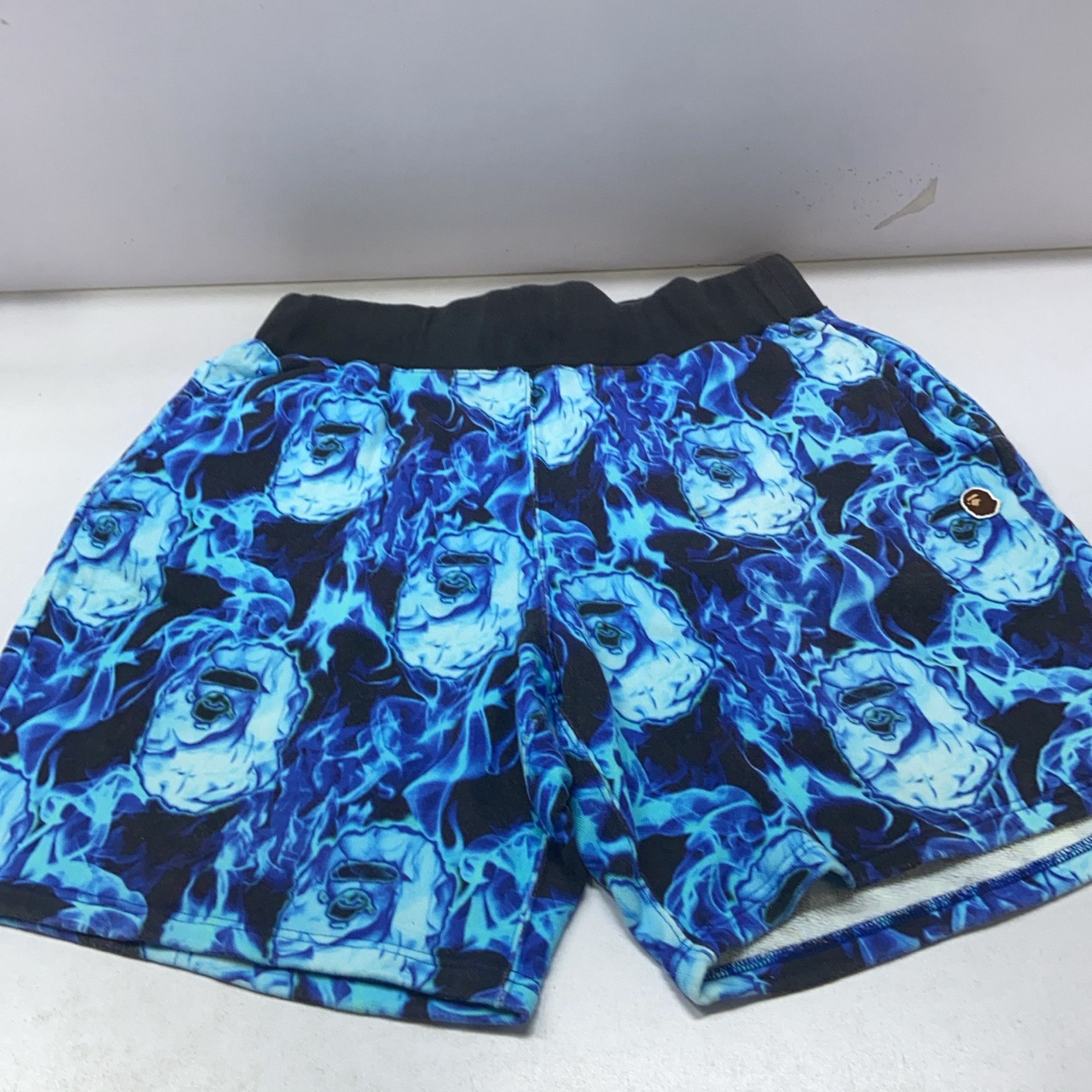 Bape A Bathing Ape Flame Ape Head Print Shorts Size M Size US 32 / EU 48 - 9 Thumbnail
