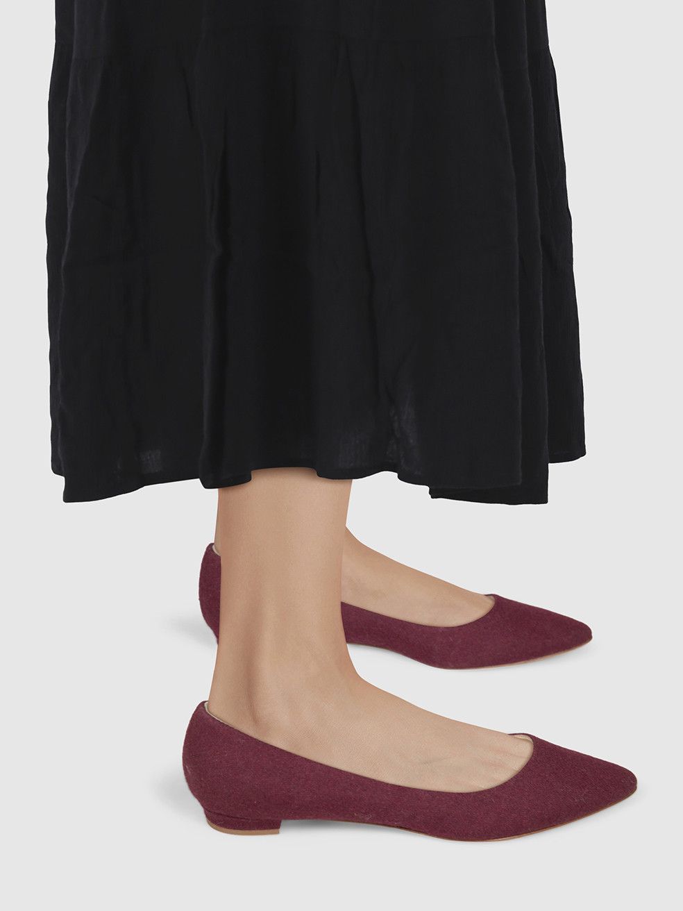 Manolo Blahnik Burgundy Felt Pumps Size US 8.5 / IT 38.5 - 2 Thumbnail
