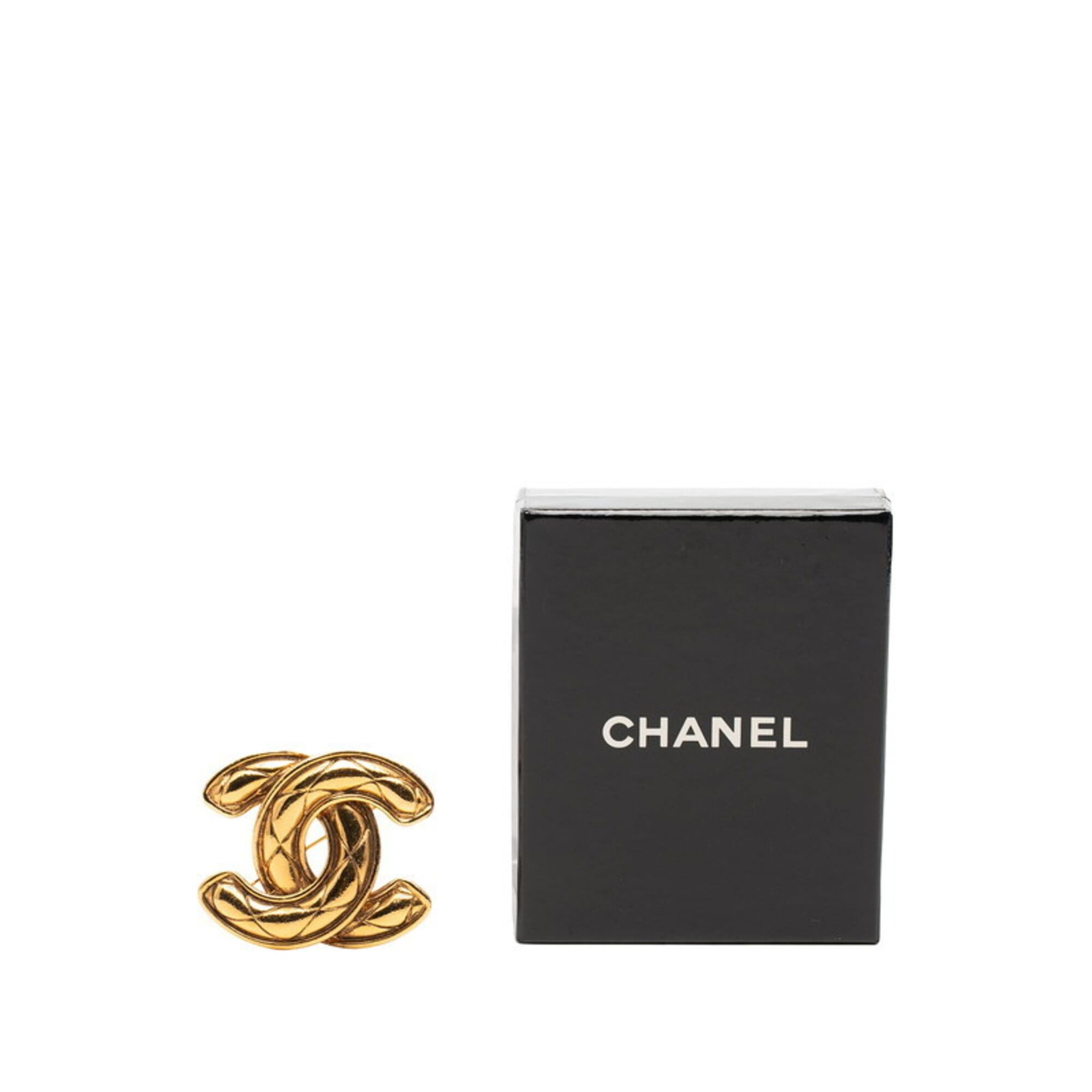 Chanel Chanel Matelassé Coco Mark Brooch, Gold Plated, Women's CHANEL Size ONE SIZE - 4 Thumbnail