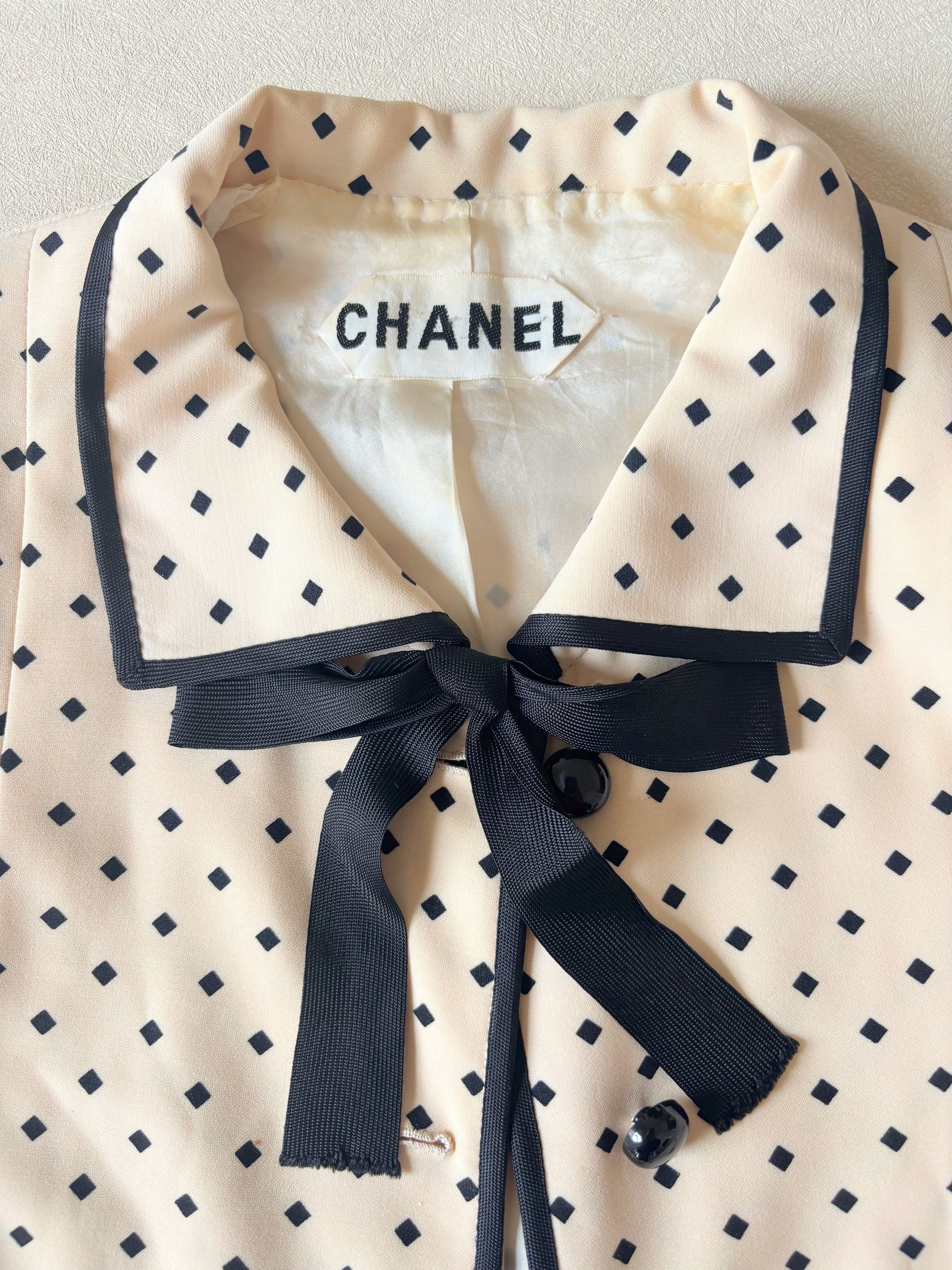 Chanel Veste Haute Couture Size XS / US 0-2 / IT 36-38 - 2 Thumbnail