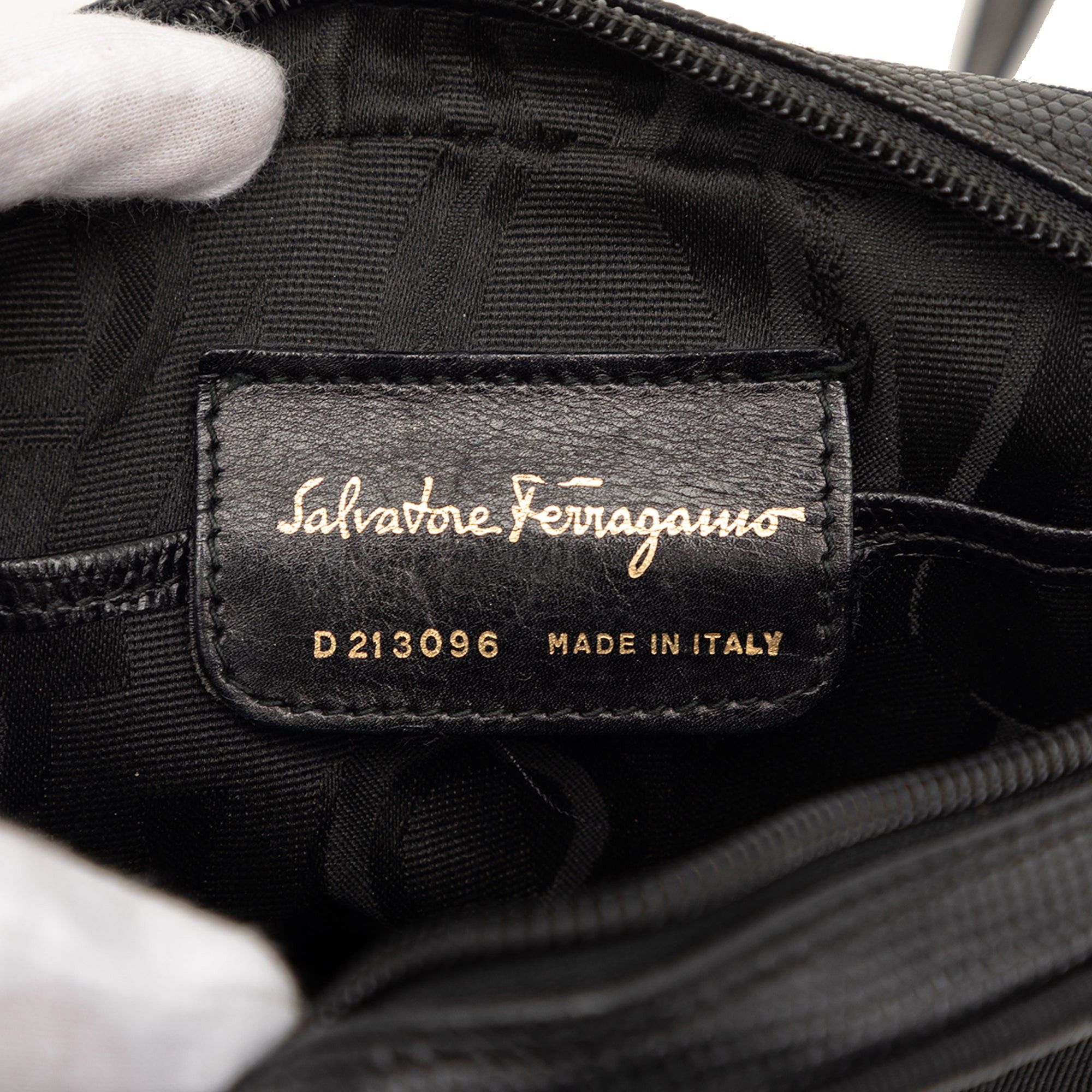 Salvatore Ferragamo Lizard Embossed Leather Vara Crossbody Size ONE SIZE - 5 Thumbnail