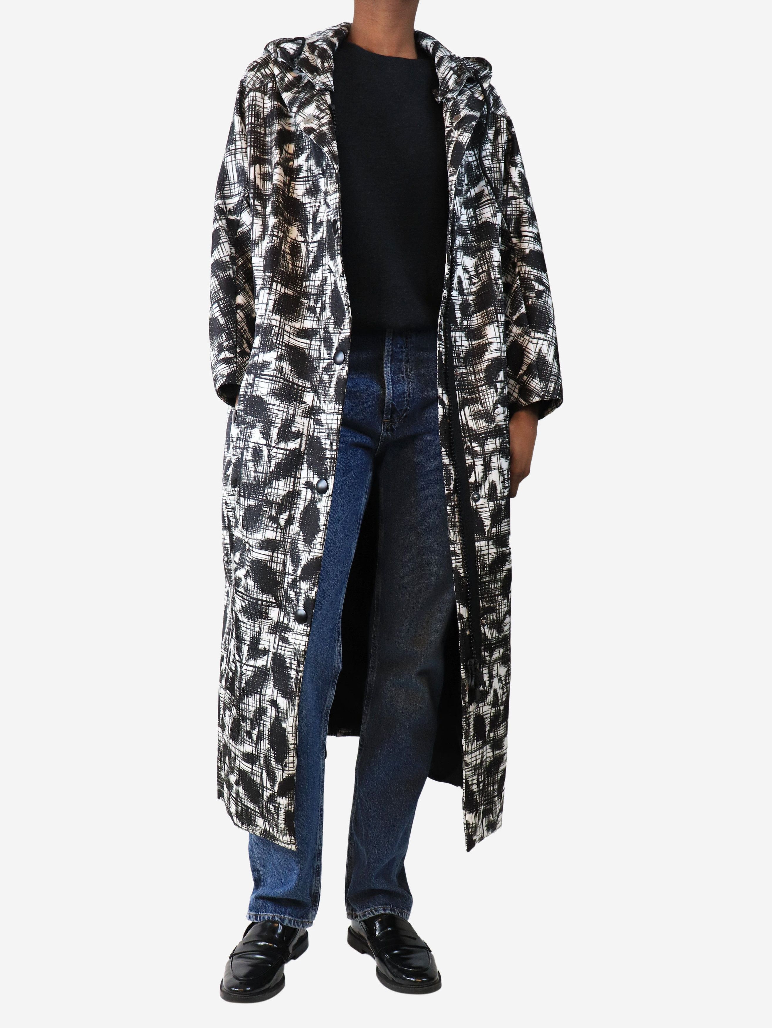 Prada Black and white Re-Nylon printed raincoat - UK 4 Size XS / US 0-2 / IT 36-38 - 4 Thumbnail