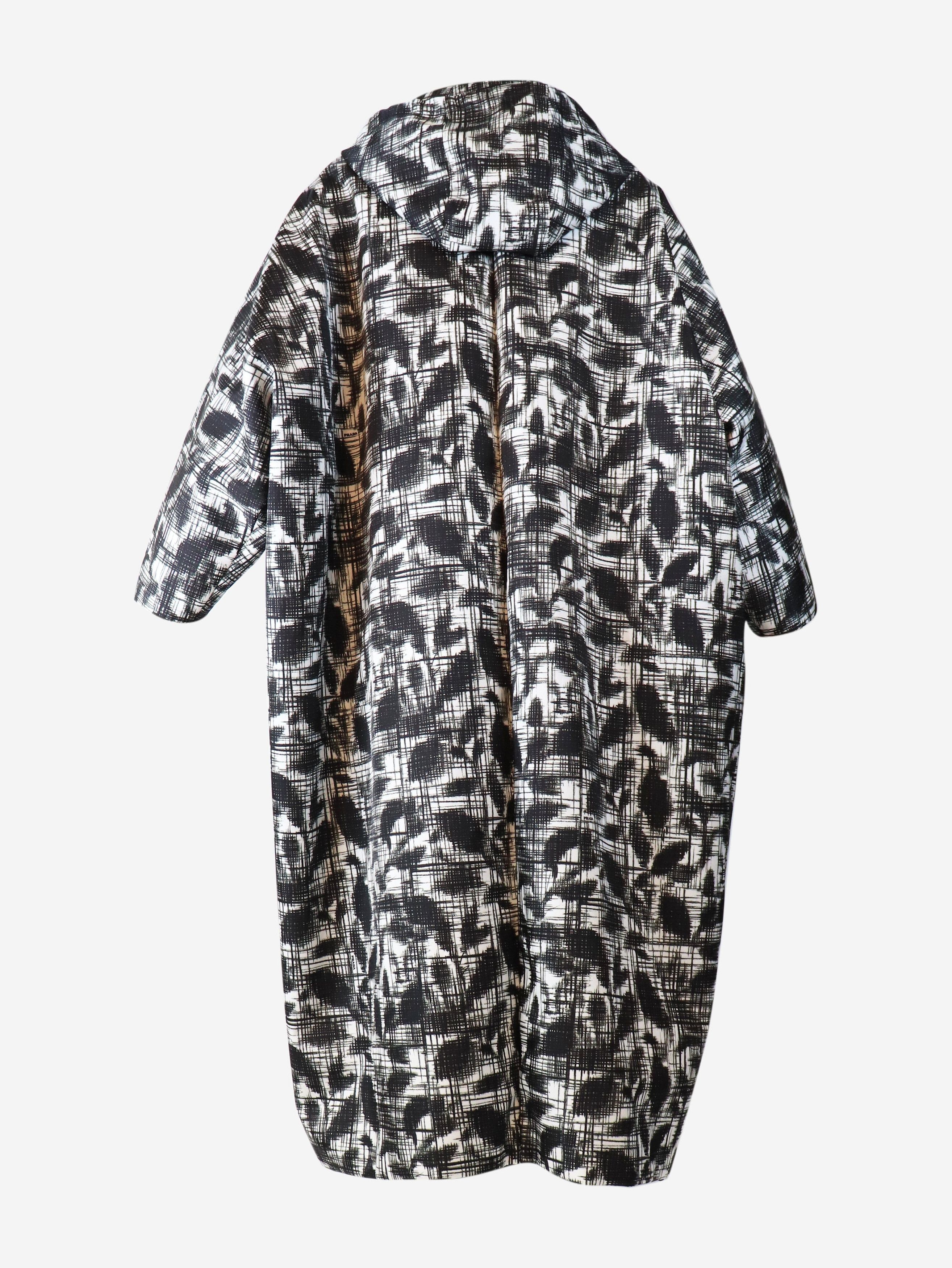 Prada Black and white Re-Nylon printed raincoat - UK 4 Size XS / US 0-2 / IT 36-38 - 7 Thumbnail