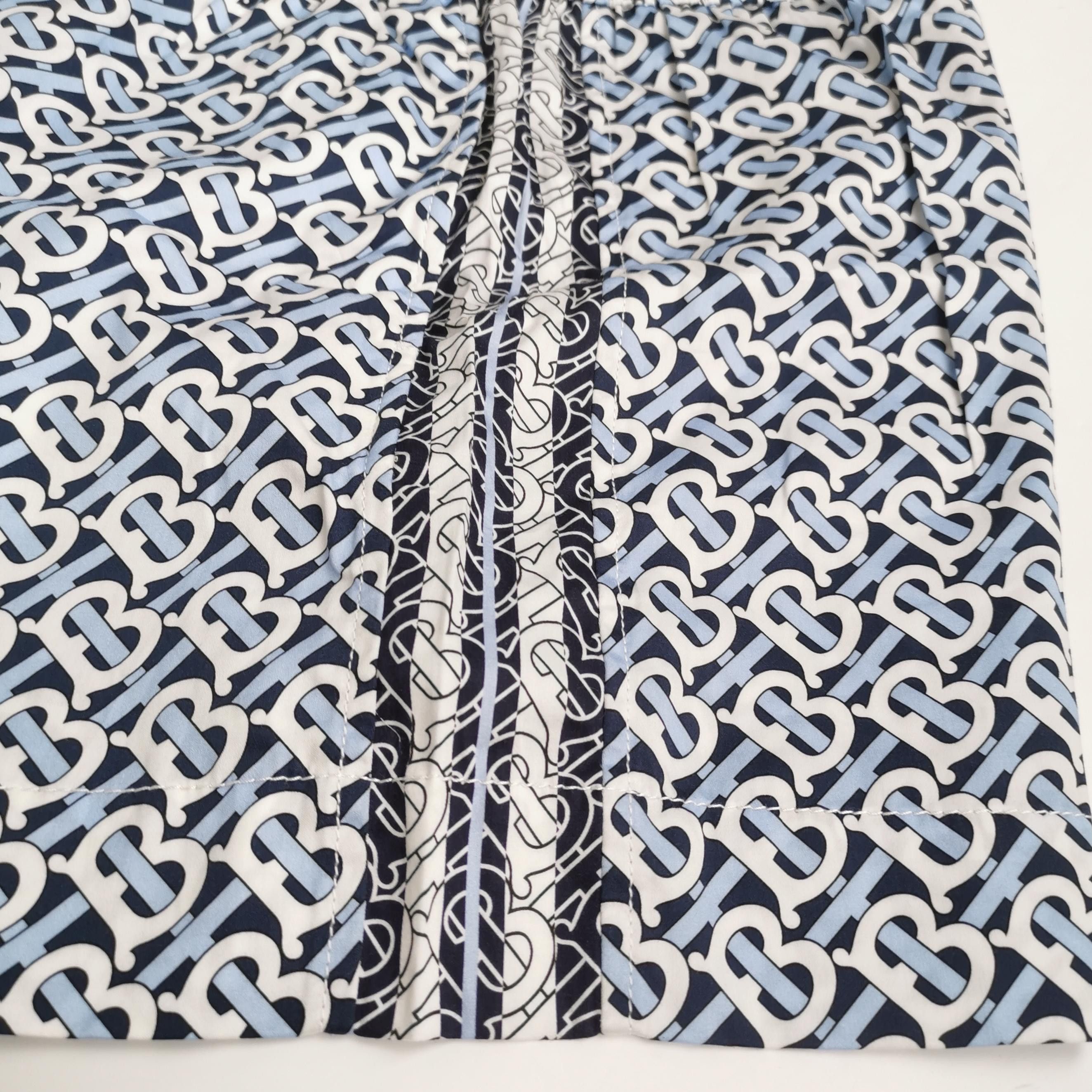 Burberry Burberry Women 26 Shorts Size 26" / US 2 / IT 38 - 3 Thumbnail