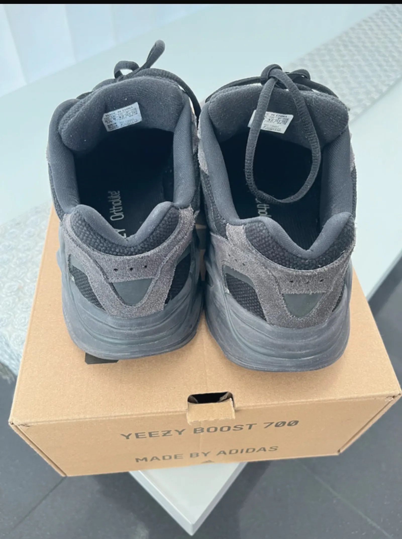 Adidas Adidas Yeezy Sneakers Size US 10 / EU 43 - 4 Thumbnail
