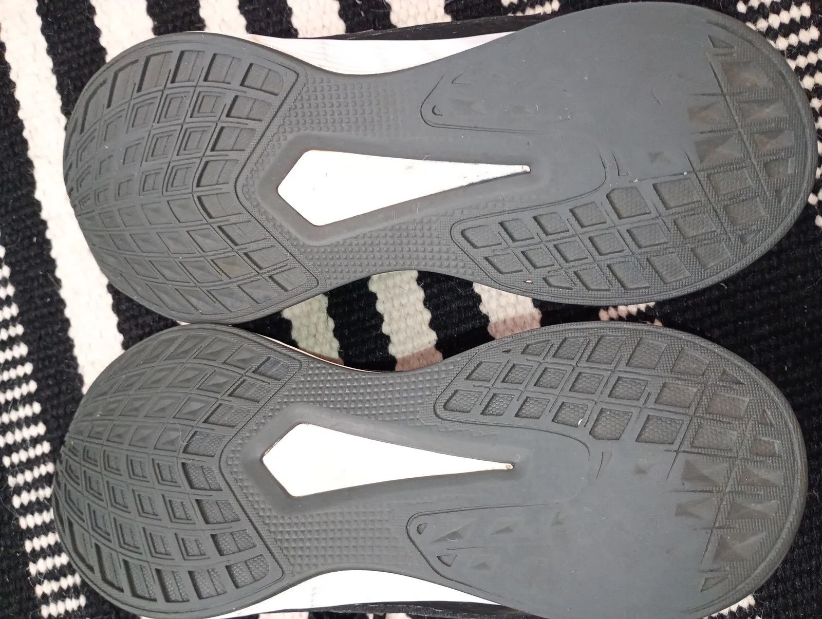 Adidas Adidas Sneakers Size US 12 / EU 45 - 5 Thumbnail