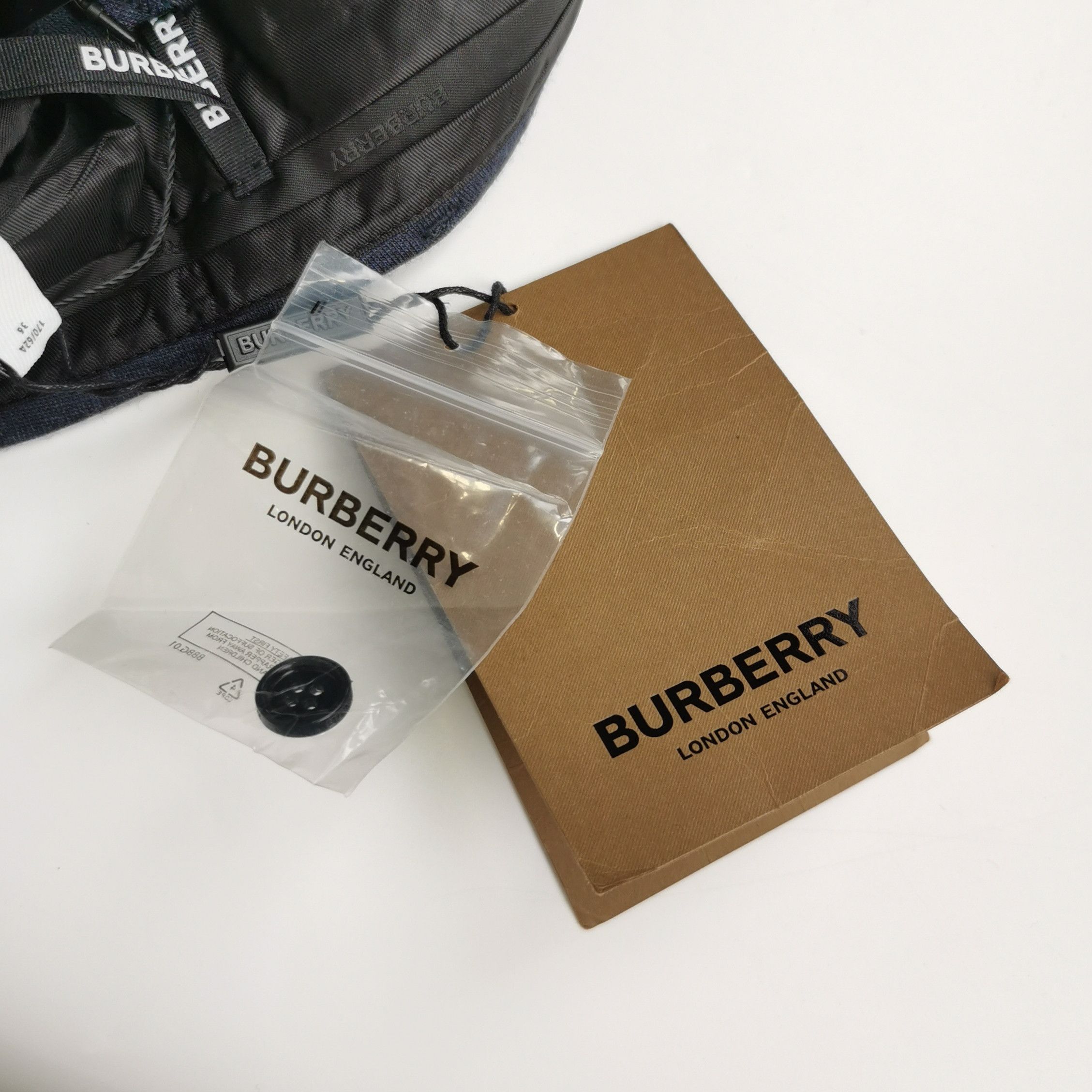 Burberry Burberry Women 26 Pants Size 26" / US 2 / IT 38 - 3 Thumbnail