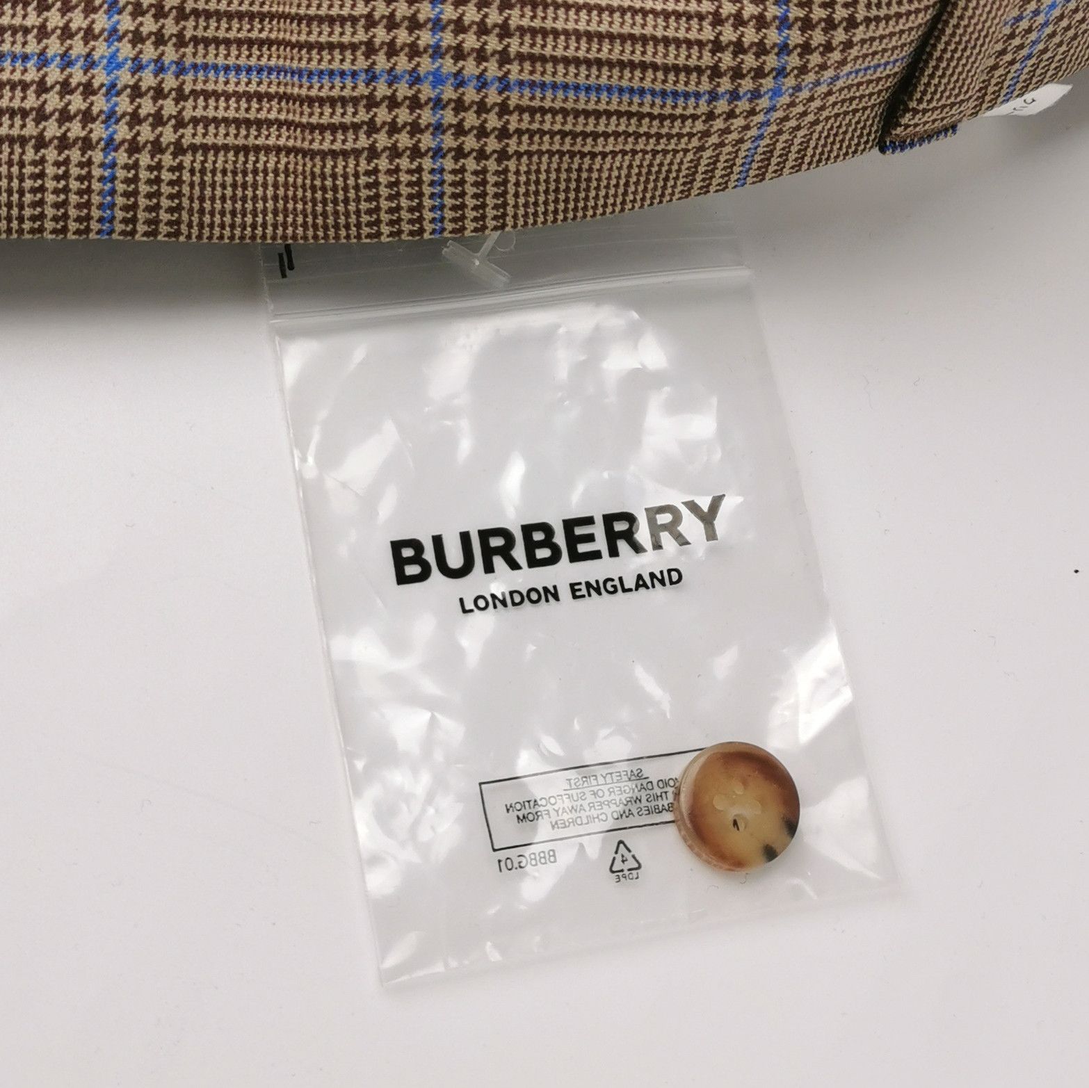 Burberry Burberry Women 2 Pants Size 26" / US 2 / IT 38 - 5 Thumbnail