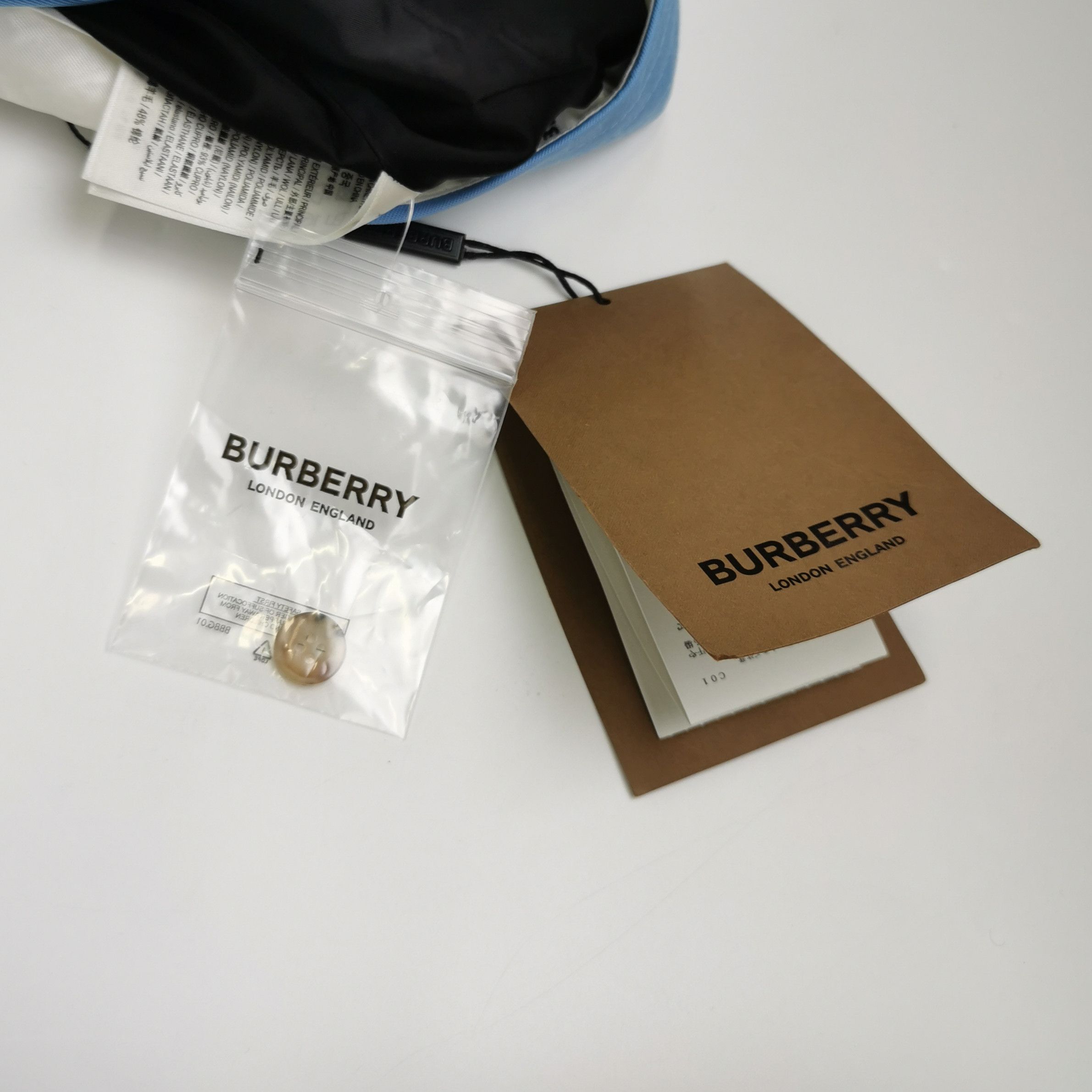 Burberry Burberry Women 26 Pants Size 26" / US 2 / IT 38 - 3 Thumbnail