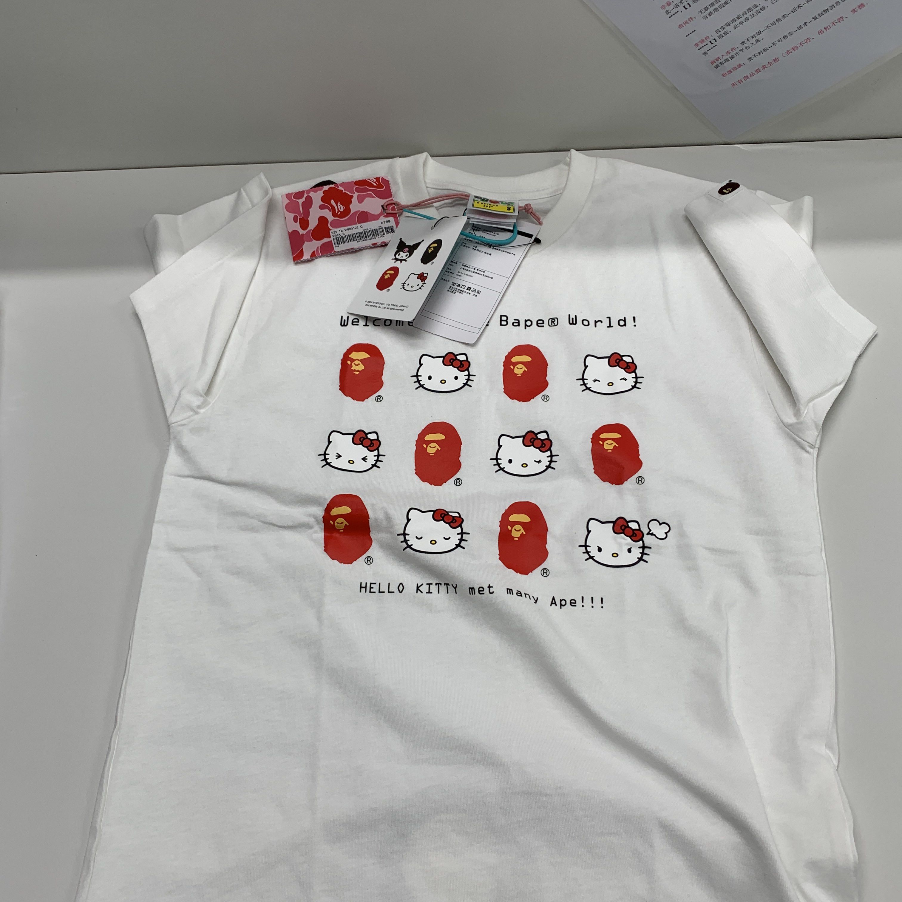 Bape A Bathing Ape x Hello Kitty Graphic T-Shirt Size S Size S / US 4 / IT 40 - 2 Thumbnail