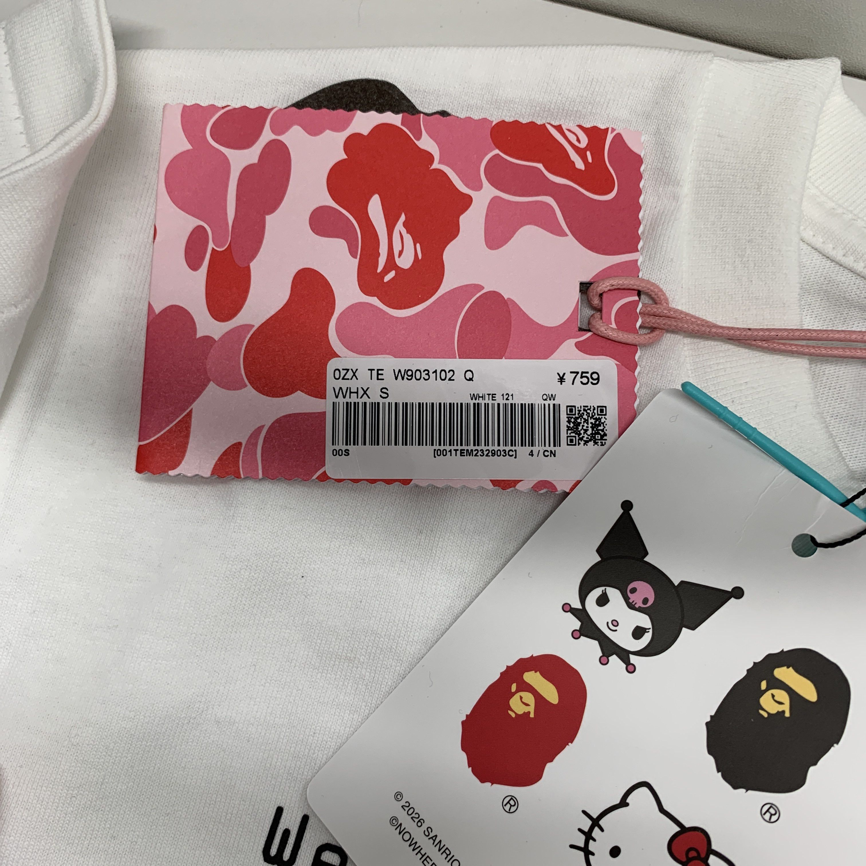 Bape A Bathing Ape x Hello Kitty Graphic T-Shirt Size S Size S / US 4 / IT 40 - 3 Thumbnail