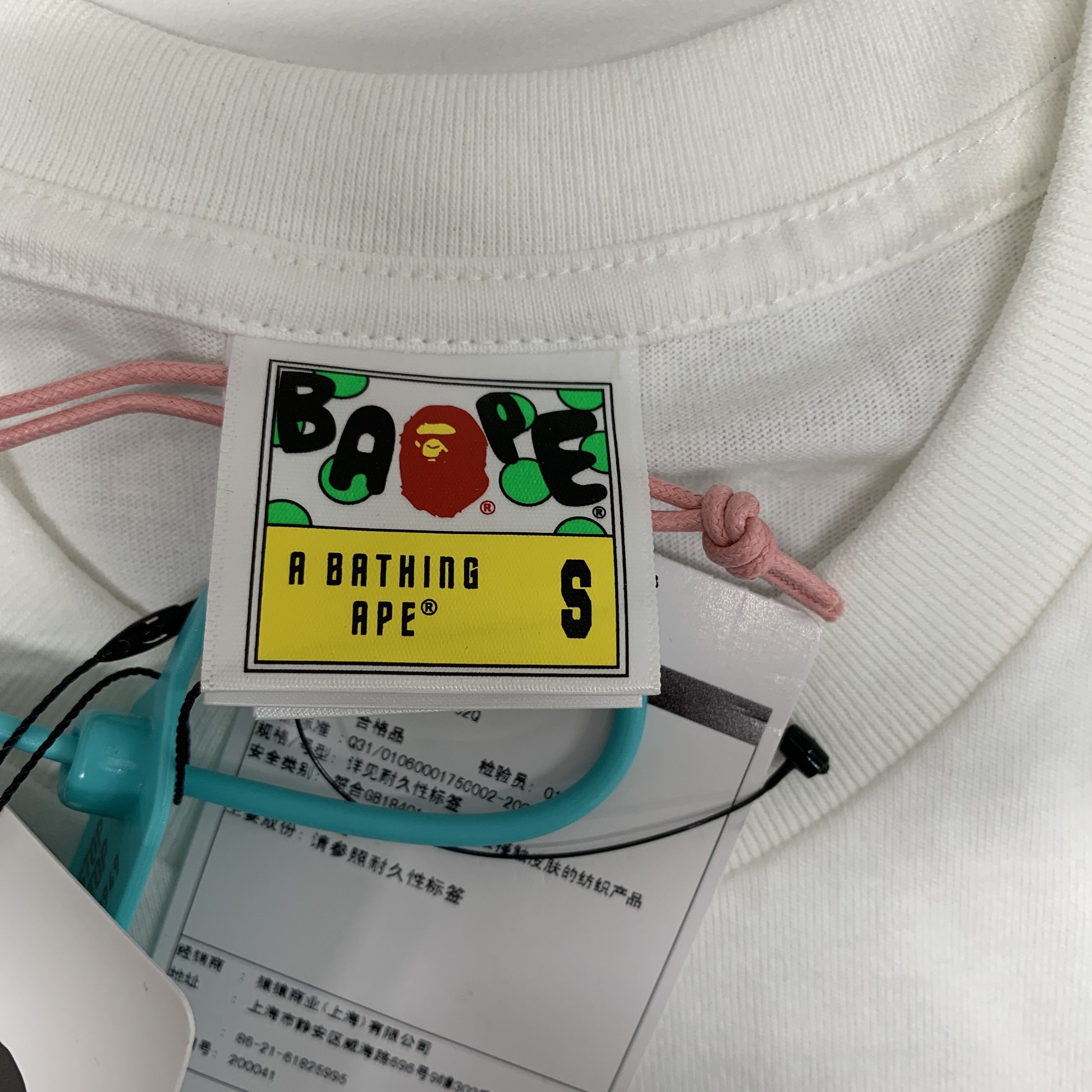 Bape A Bathing Ape x Hello Kitty Graphic T-Shirt Size S Size S / US 4 / IT 40 - 4 Thumbnail