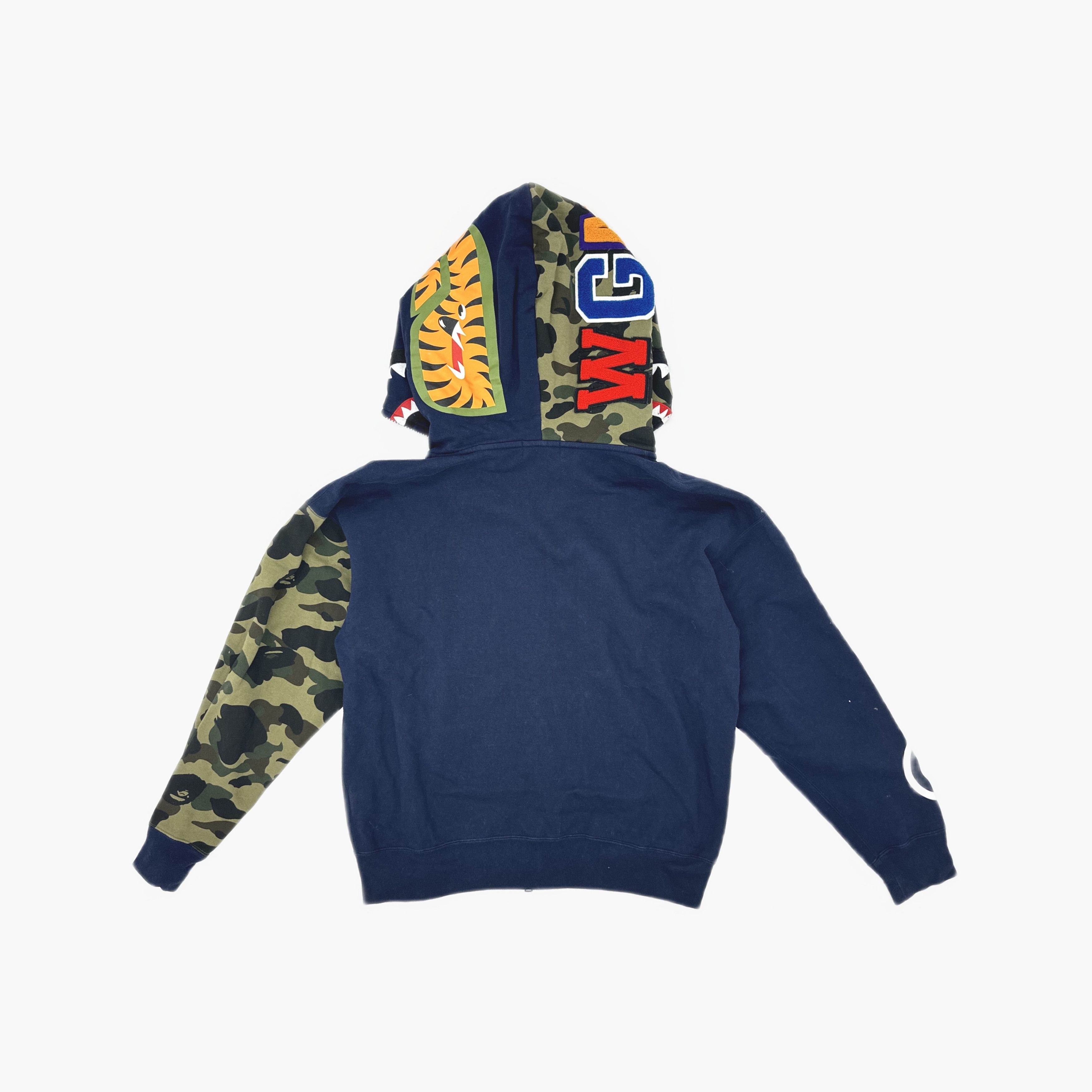 Bape A Bathing Ape Camo Shark Hoodie Size M Size US M / EU 48-50 / 2 - 2 Thumbnail