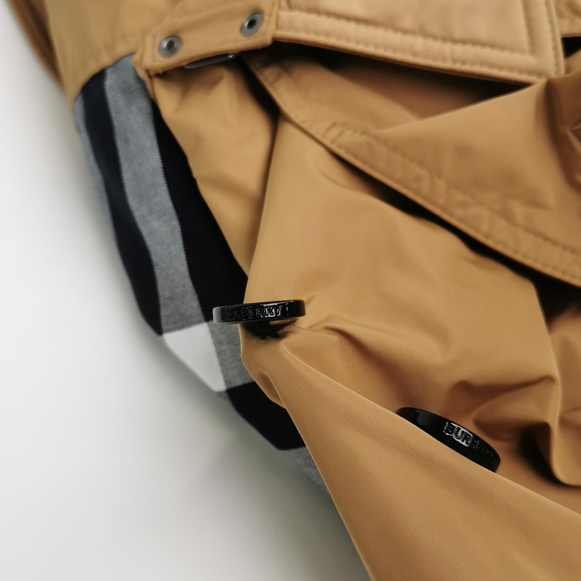 Burberry Burberry Women xl Coats Size XL / US 12-14 / IT 48-50 - 3 Thumbnail