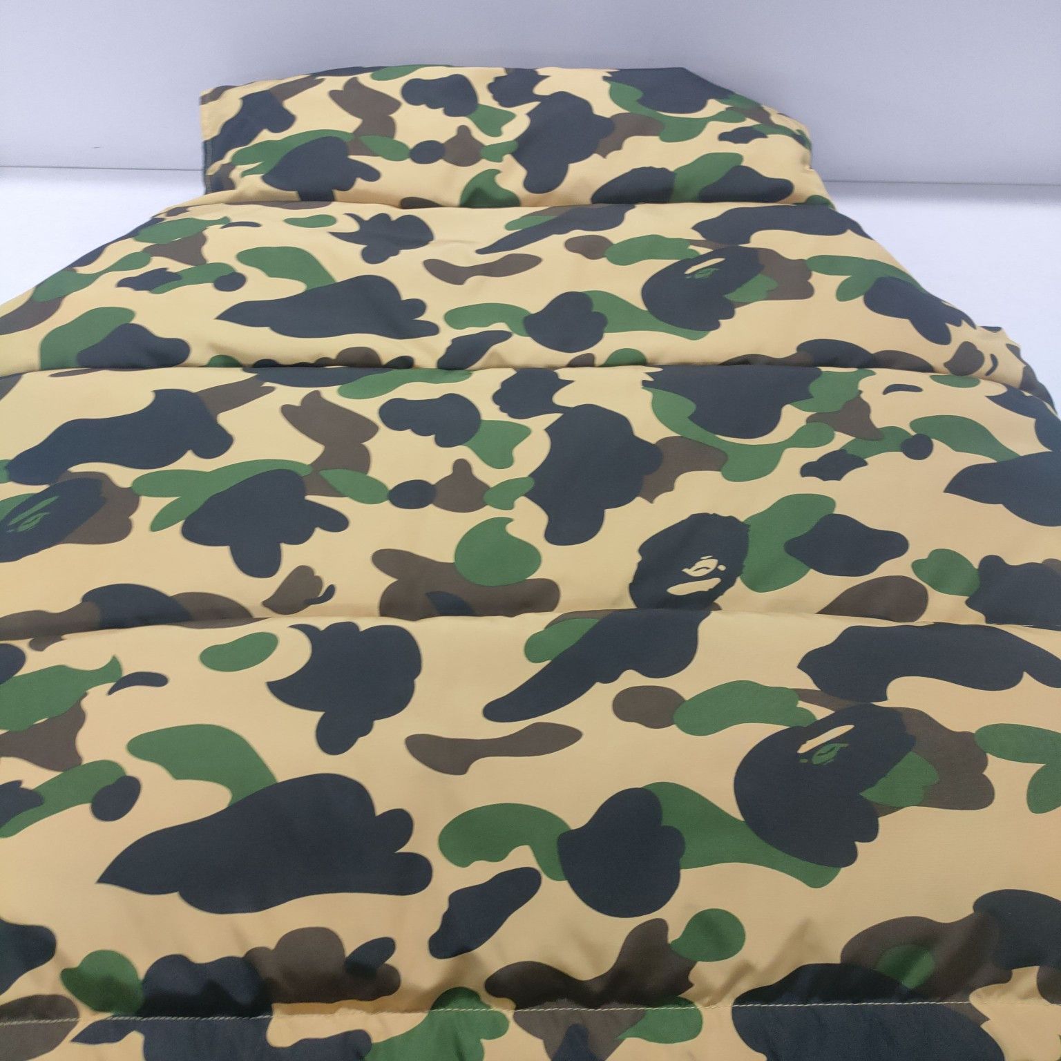 Bape A Bathing Ape Camo Reversible Down Vest Size XXL Size US XXL / EU 58 / 5 - 18 Thumbnail