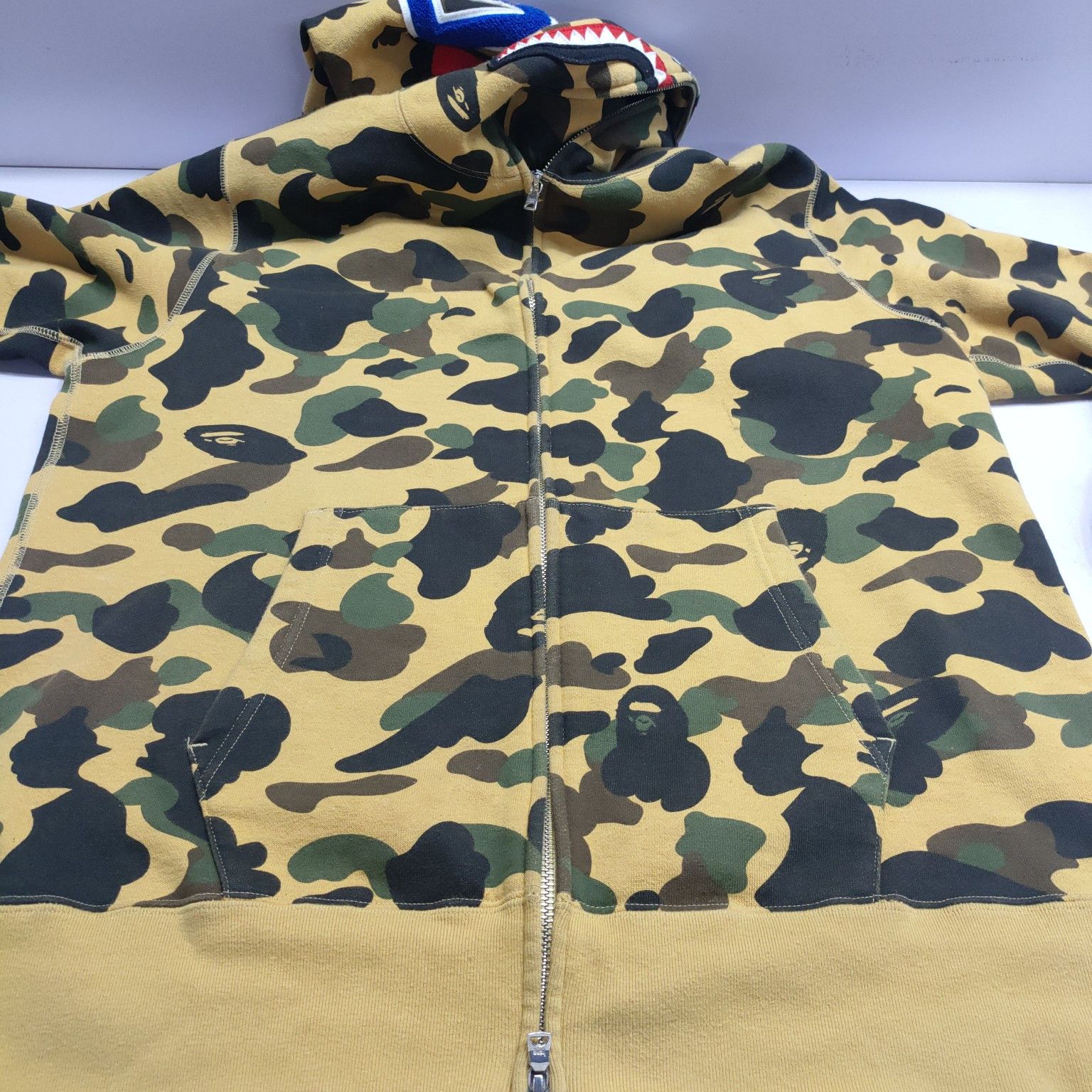 Bape A Bathing Ape 1st Camo Shark Full Zip Hoodie XL Size US XL / EU 56 / 4 - 15 Thumbnail