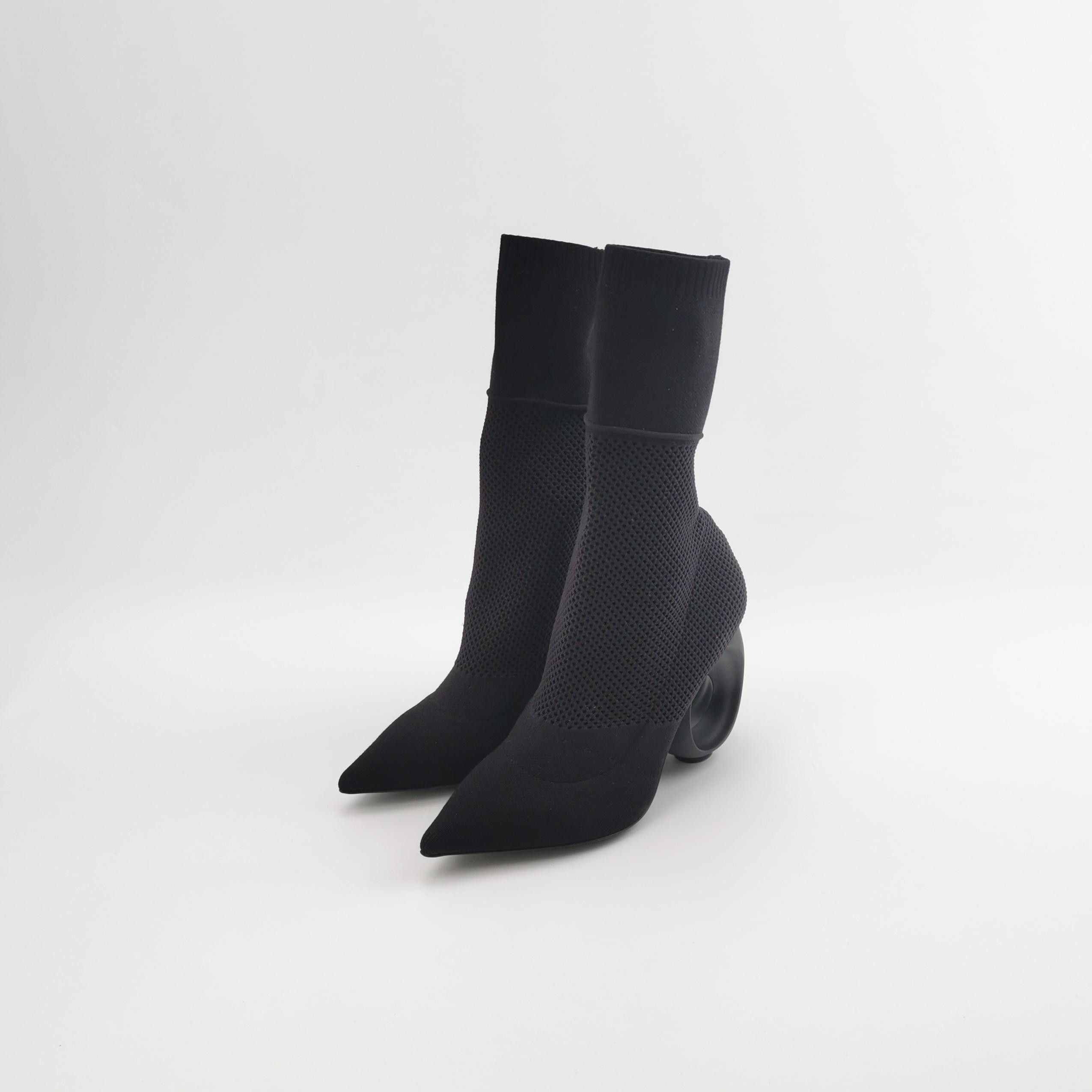 Burberry Burberry Women 5 Boots Size US 5 / IT 35 - 2 Thumbnail