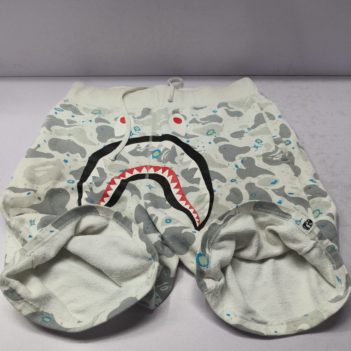 Bape A Bathing Ape Shark Camo Shorts Size XXL Size US 38 / EU 54 - 7 Thumbnail