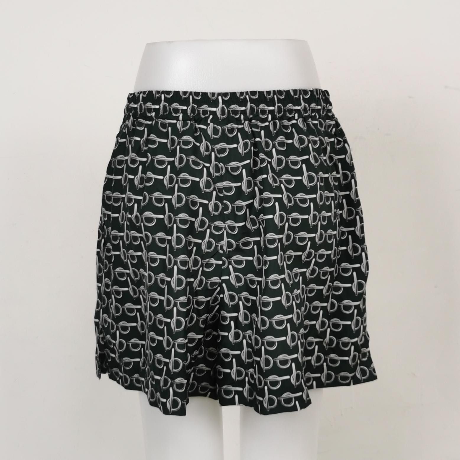 Burberry Burberry Women 26 Shorts Size 26" / US 2 / IT 38 - 2 Thumbnail