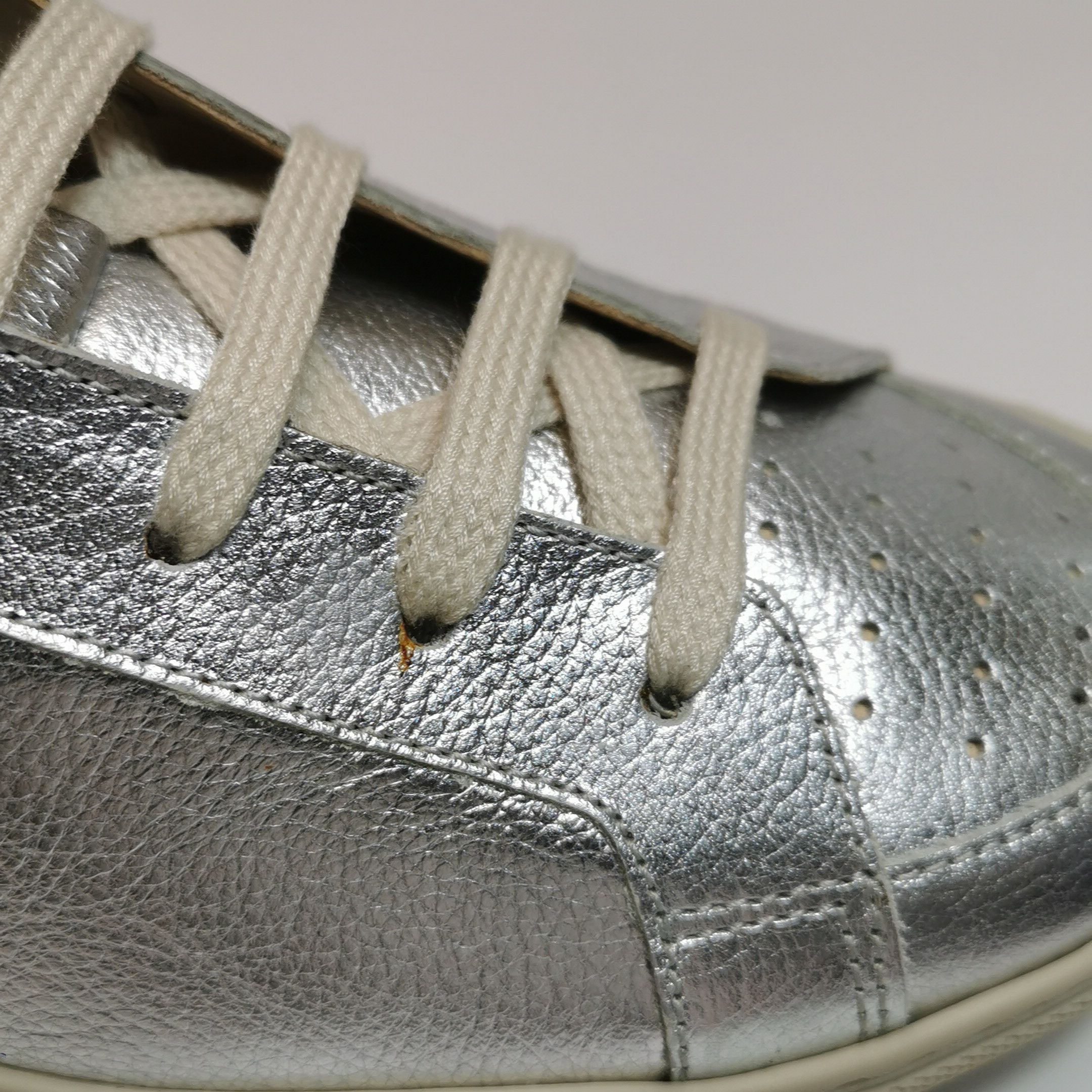 Burberry Burberry Women 8 Lowtop Sneakers Size US 8 / IT 38 - 7 Thumbnail