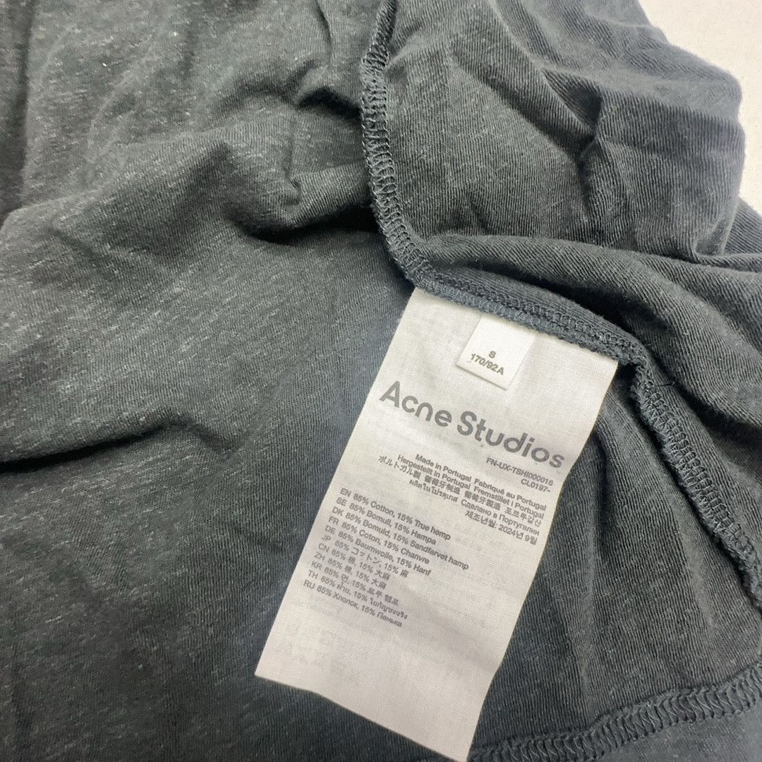 Acne Studios Acne Studios 1996 Print Long Sleeve T-Shirt Size S Size US S / EU 44-46 / 1 - 3 Thumbnail