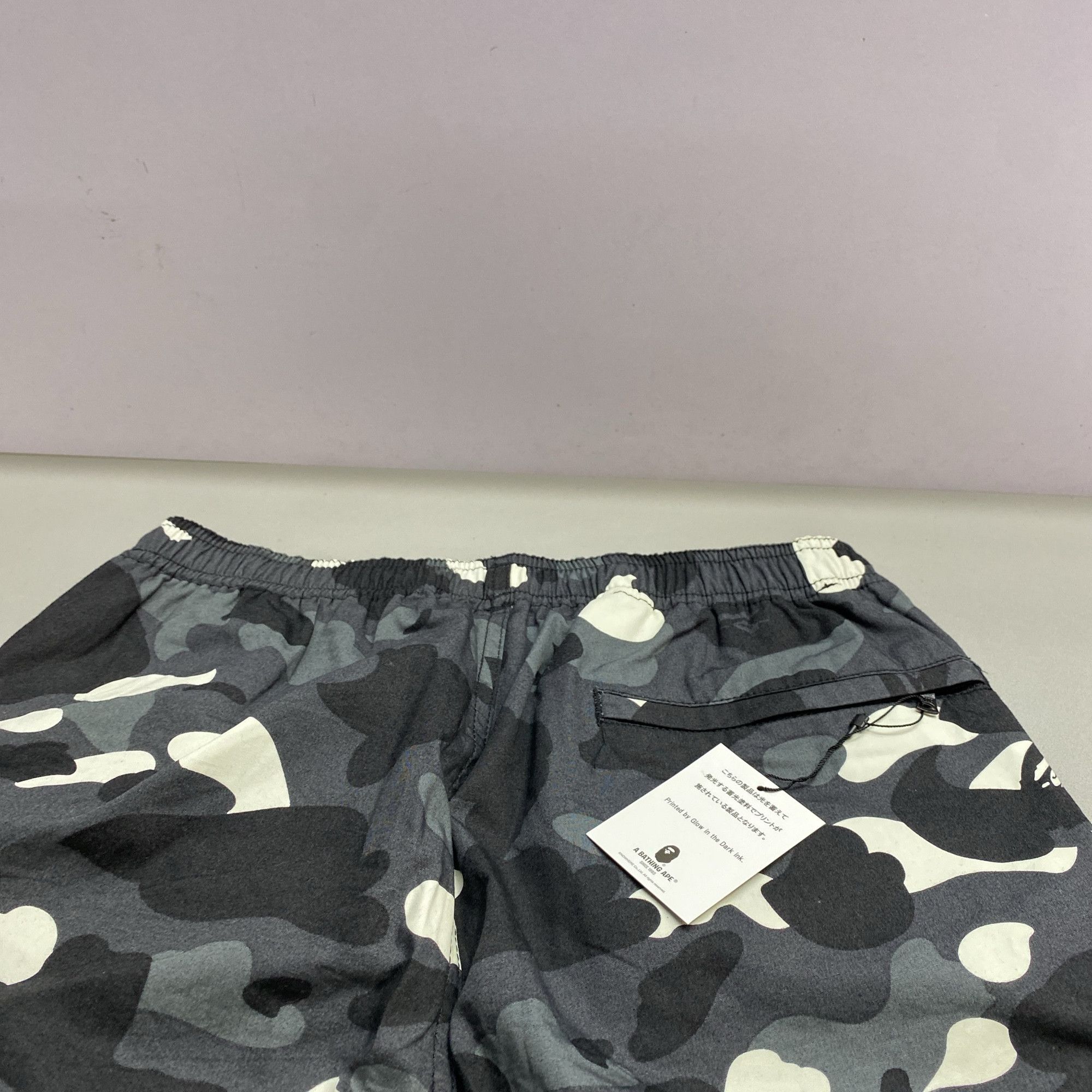 Bape A BATHING APE Camo Print Shorts Size M Size US 32 / EU 48 - 3 Thumbnail