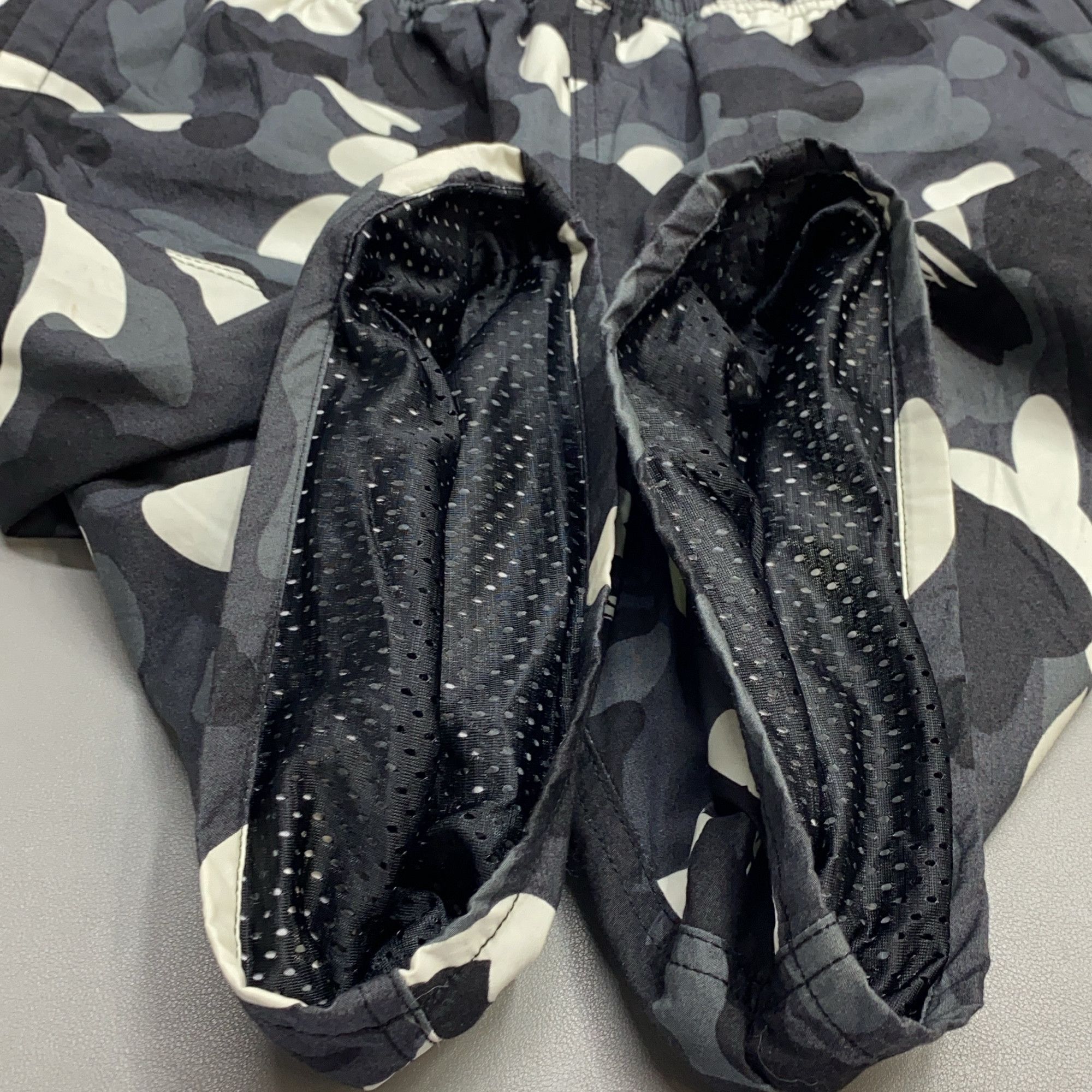 Bape A BATHING APE Camo Print Shorts Size M Size US 32 / EU 48 - 12 Thumbnail