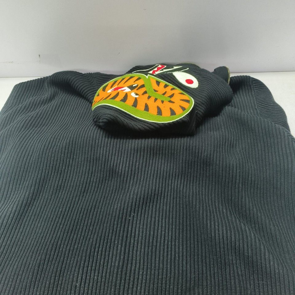 Bape A BATHING APE Shark Knit Full Zip Hoodie Size XL Size US XL / EU 56 / 4 - 4 Thumbnail