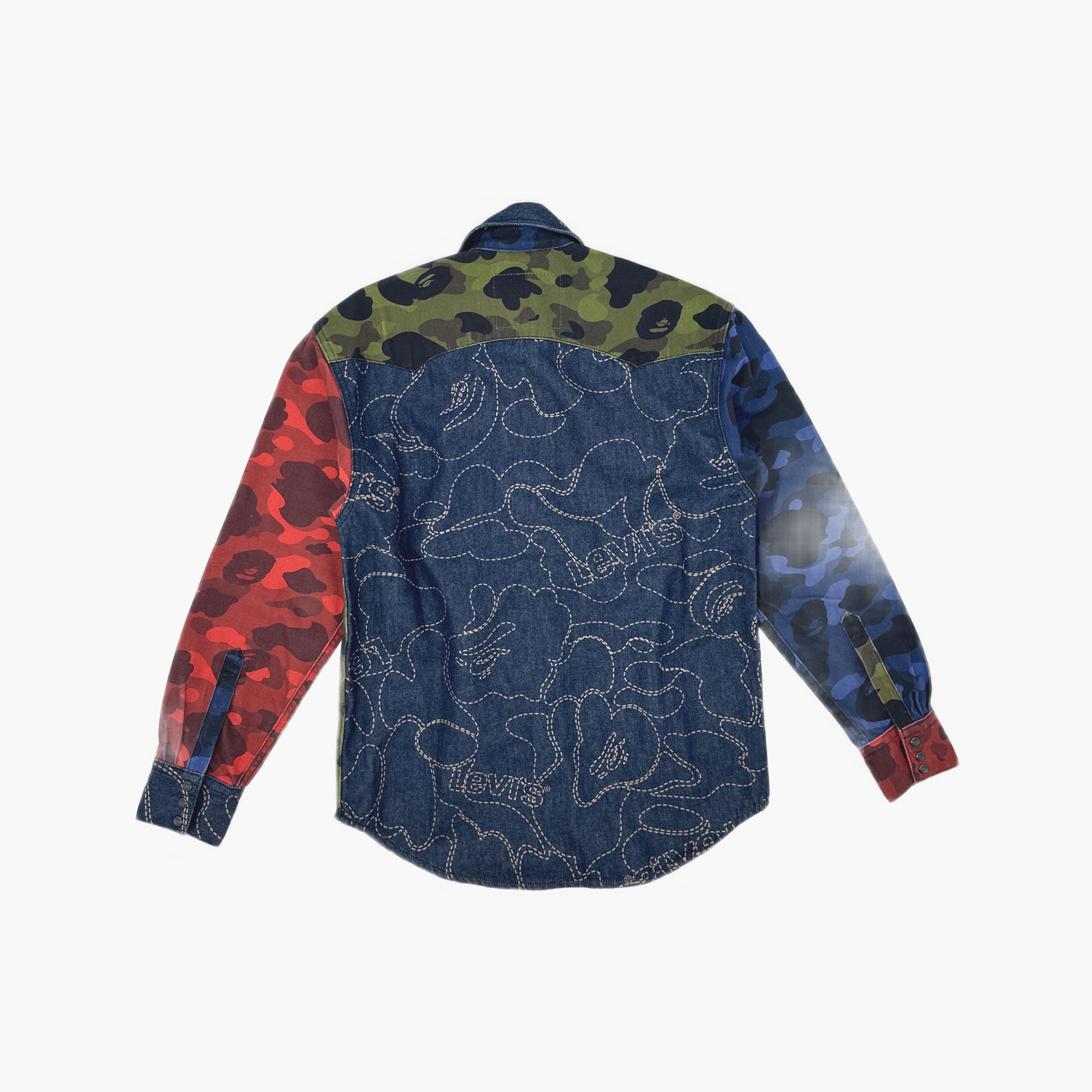 Bape A BATHING APE x Levi's Camo Button Up Shirt Size M Size US M / EU 48-50 / 2 - 2 Thumbnail