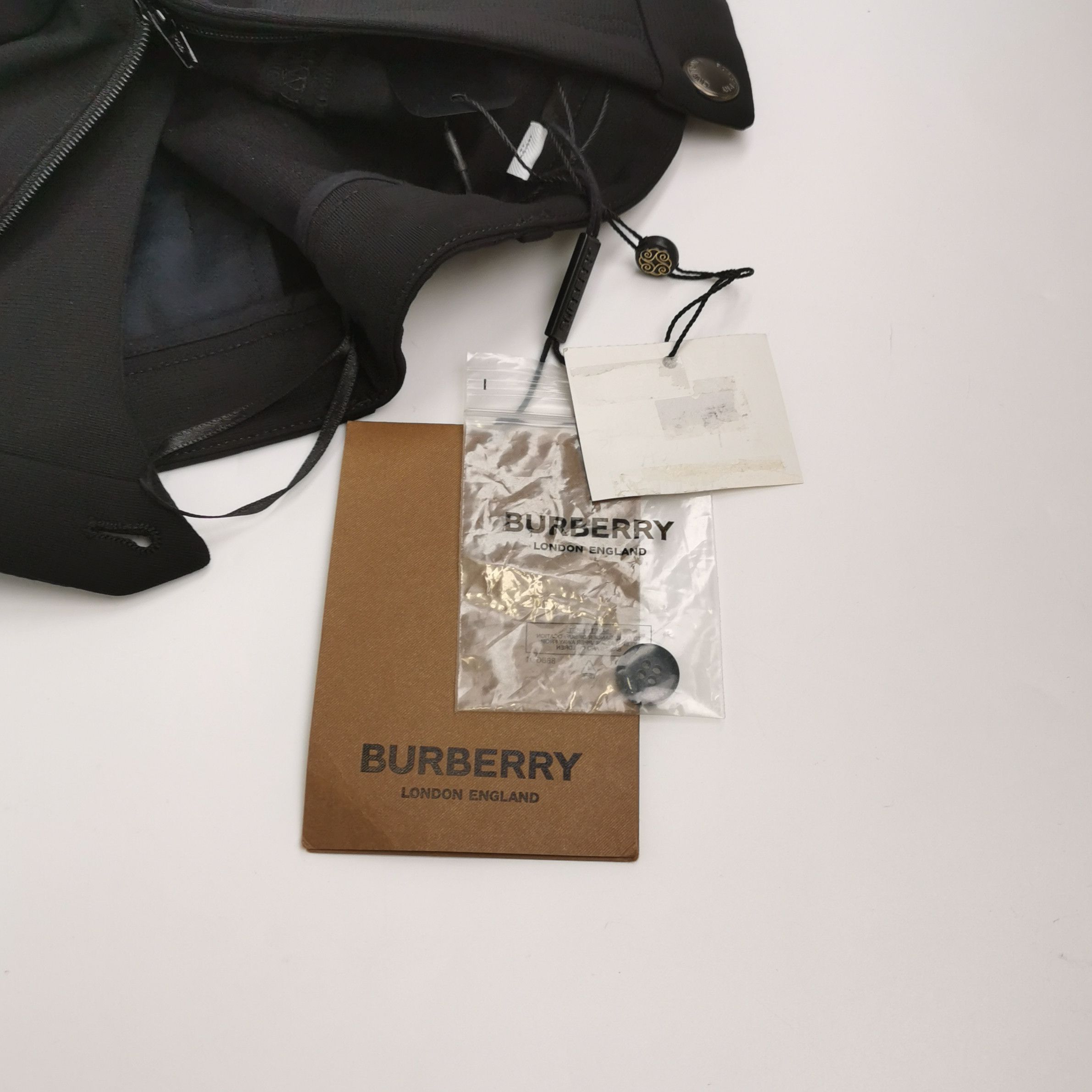 Burberry Burberry Women 2 Pants Size 26" / US 2 / IT 38 - 4 Thumbnail