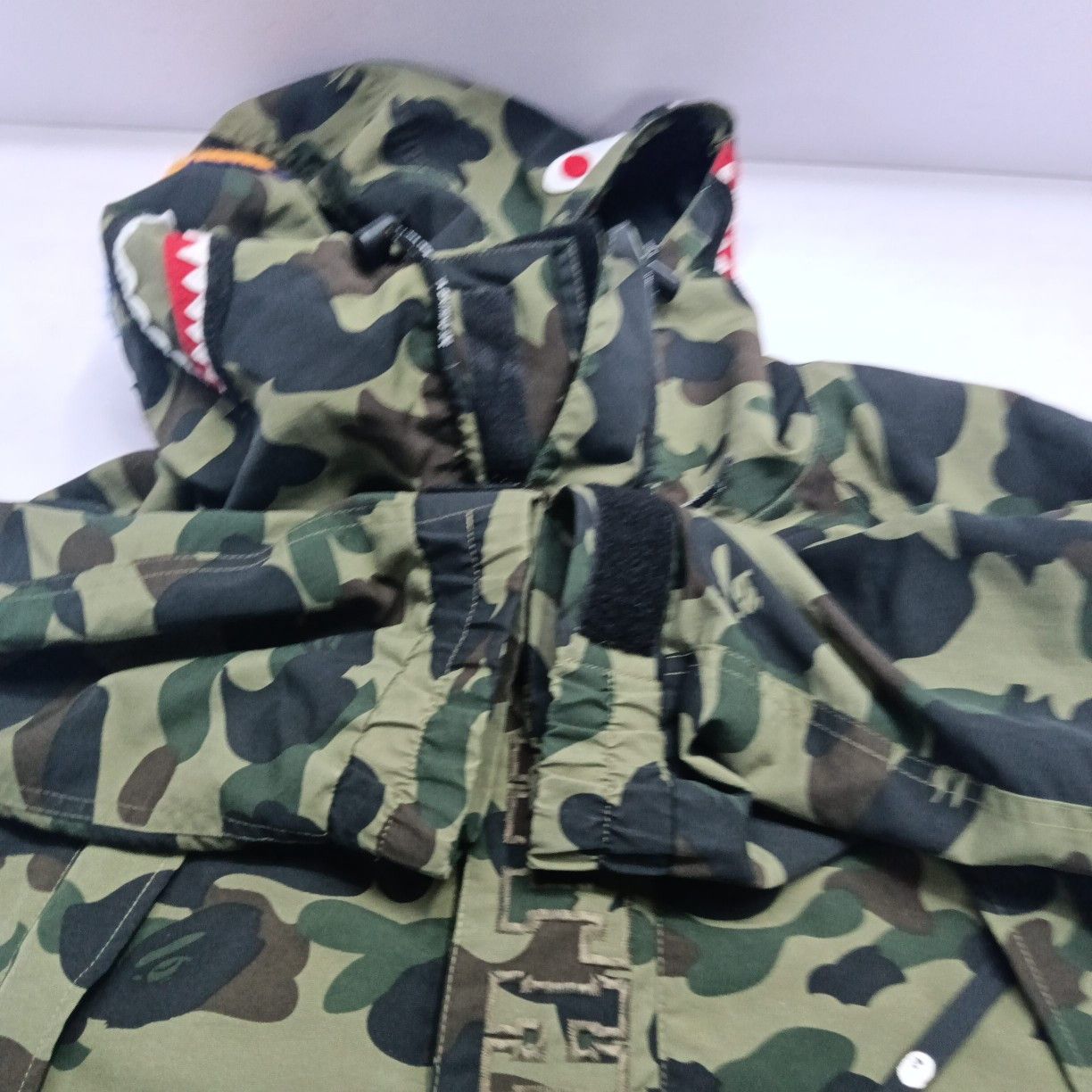 Bape A Bathing Ape Shark Camo Light Jacket Size XL Size US XL / EU 56 / 4 - 11 Thumbnail