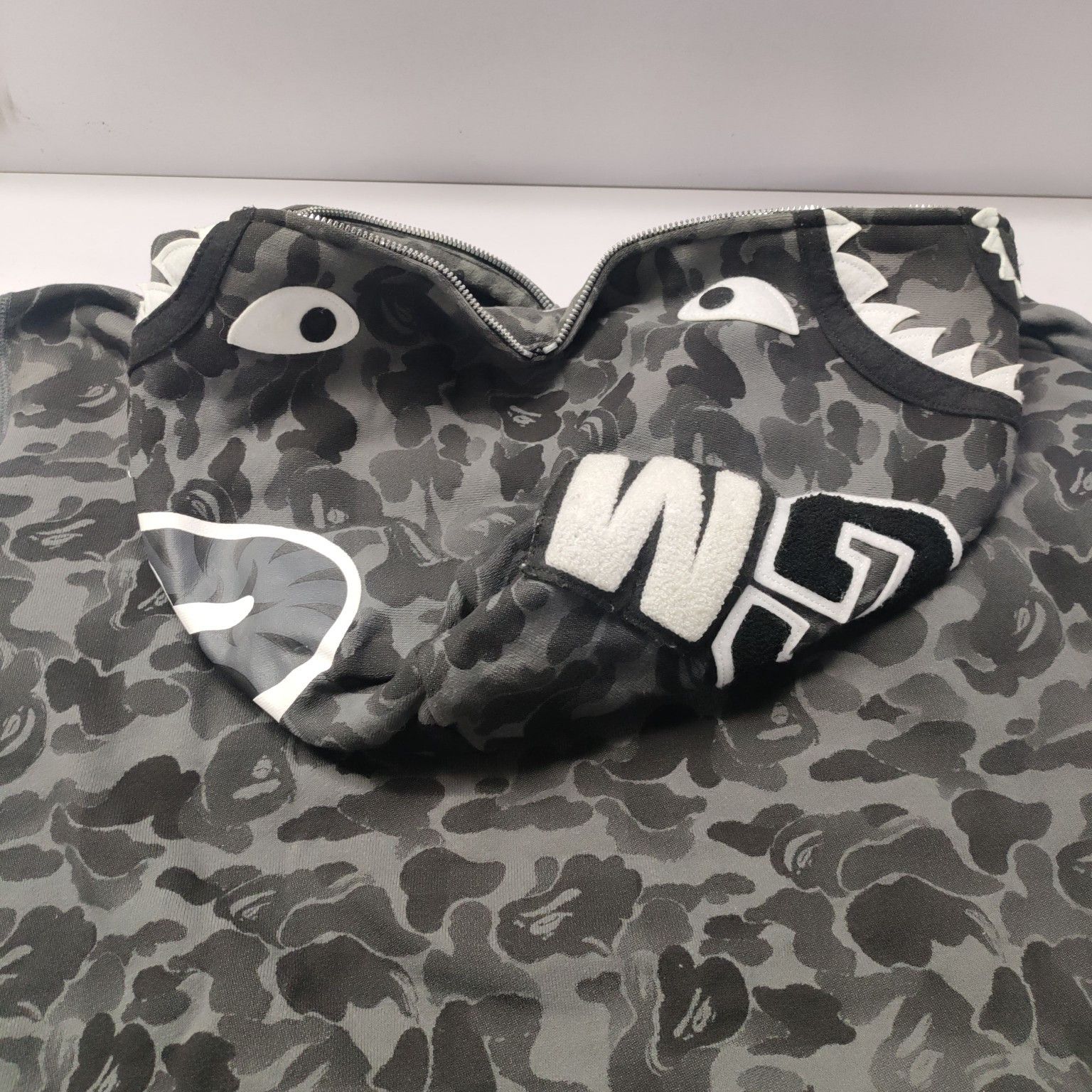 Bape A Bathing Ape Camo Shark Hoodie Size XXL Size US XXL / EU 58 / 5 - 6 Thumbnail