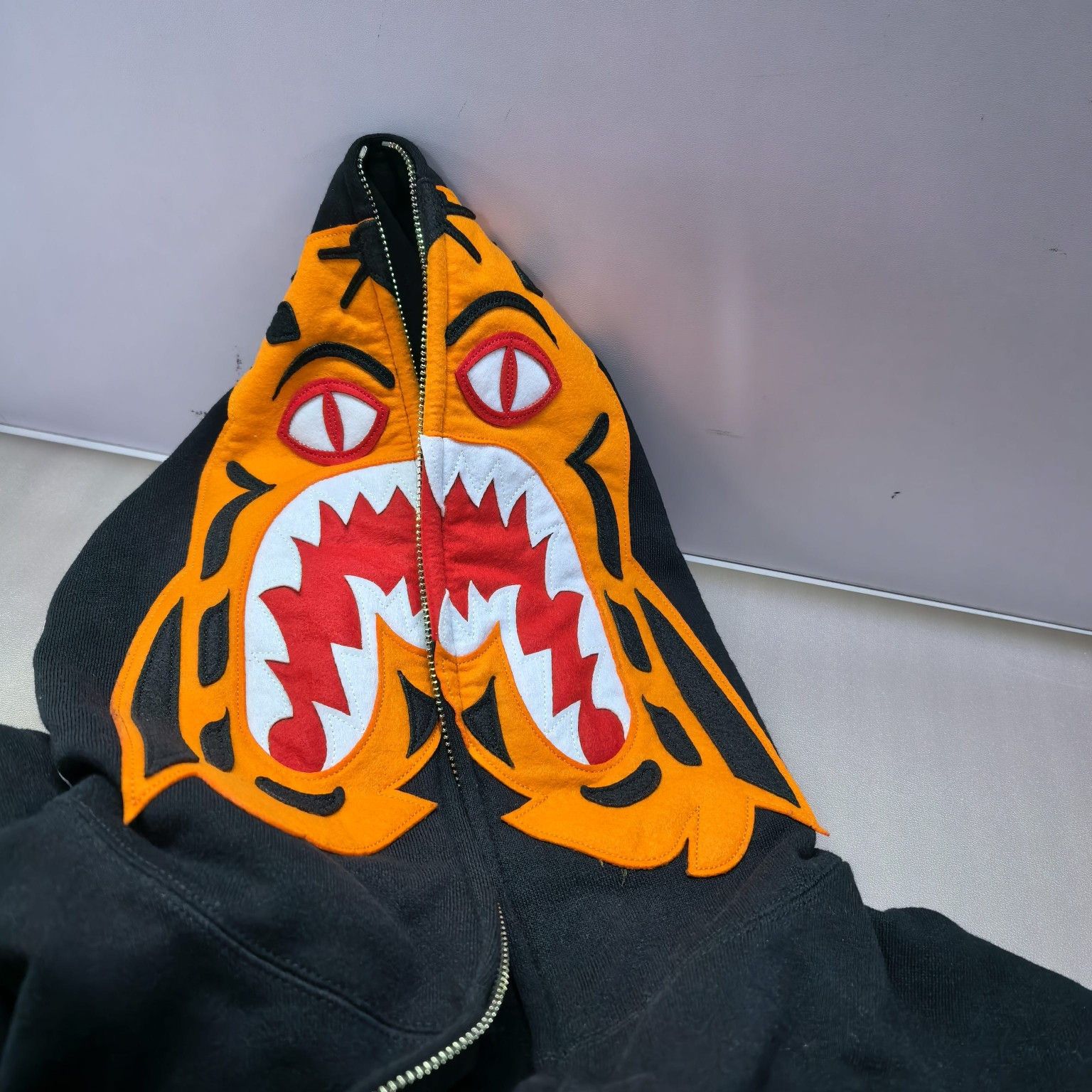 Bape A Bathing Ape Tiger Full Zip Hoodie Size M Size US M / EU 48-50 / 2 - 2 Thumbnail