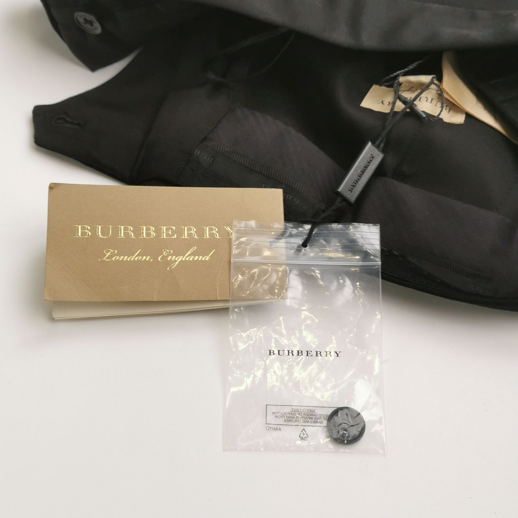 Burberry Burberry Women 2 Pants Size 26" / US 2 / IT 38 - 4 Thumbnail