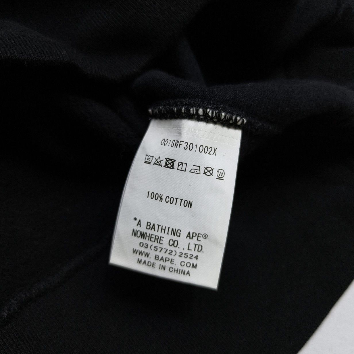 Bape A Bathing Ape Shark Zip Sweatshirt Size L Size US L / EU 52-54 / 3 - 5 Thumbnail