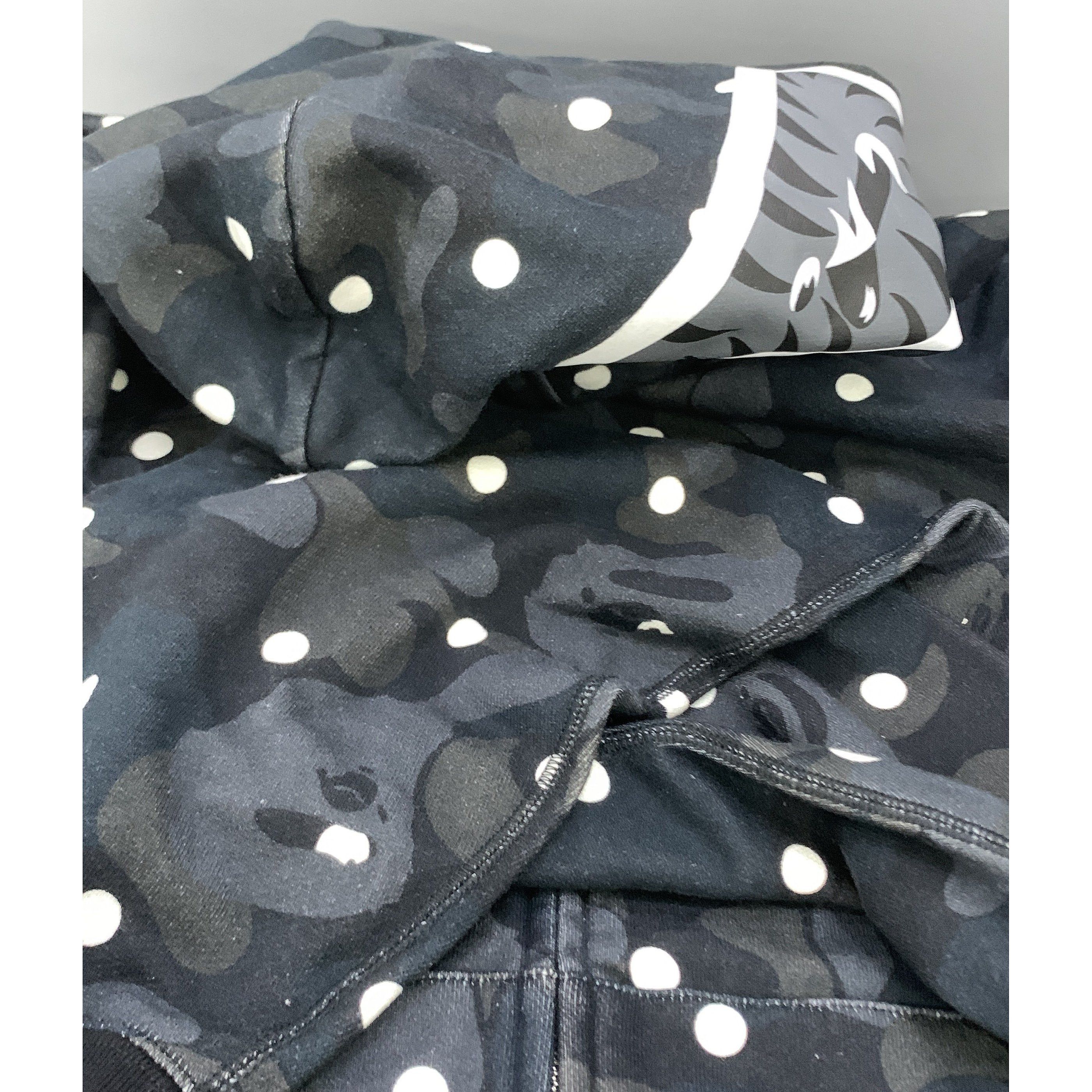 Bape A Bathing Ape Polka Dot Shark Hoodie Size XXL Size US XXL / EU 58 / 5 - 5 Thumbnail