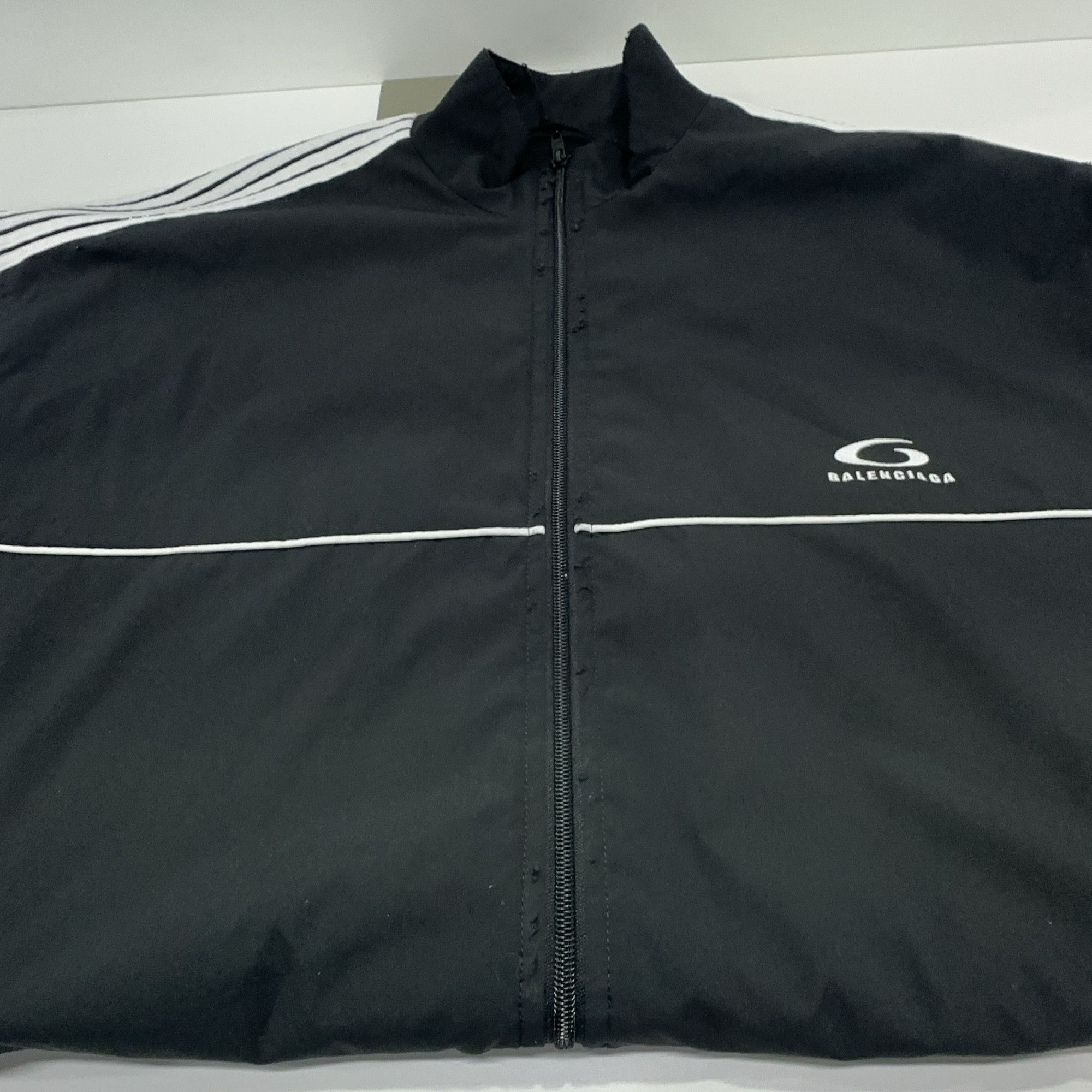 Balenciaga Balenciaga Logo Track Jacket Size S Size US S / EU 44-46 / 1 - 8 Thumbnail