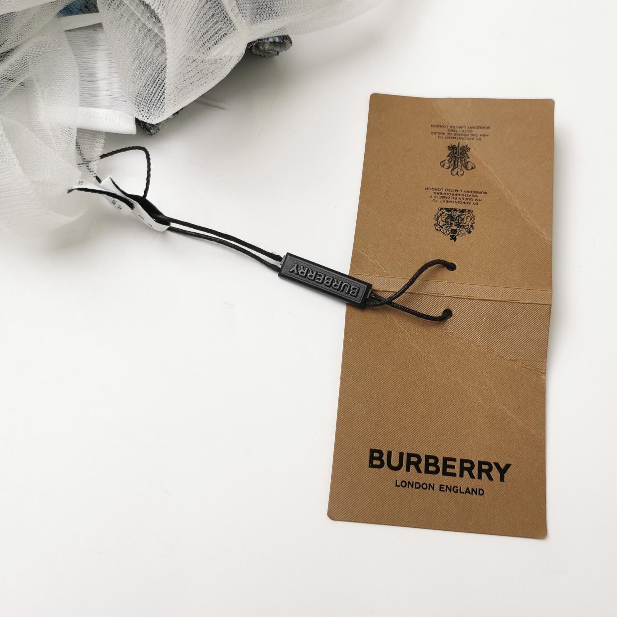 Burberry Burberry Women s Sweaters Size S / US 4 / IT 40 - 3 Thumbnail