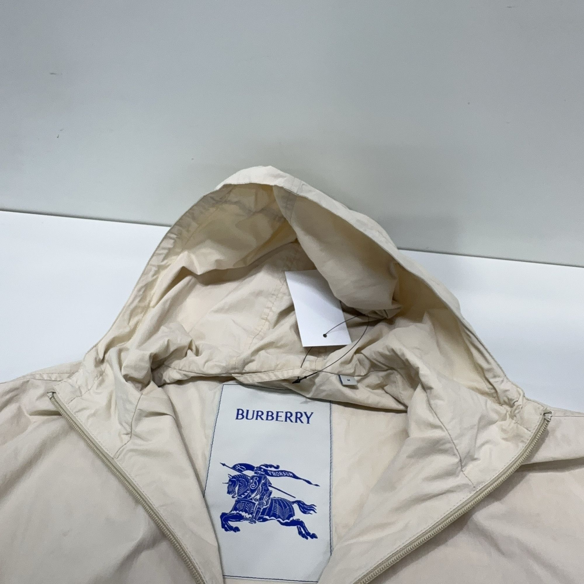 Burberry Burberry Horse Logo Zip-Up Hooded Jacket Size M Size US M / EU 48-50 / 2 - 9 Thumbnail