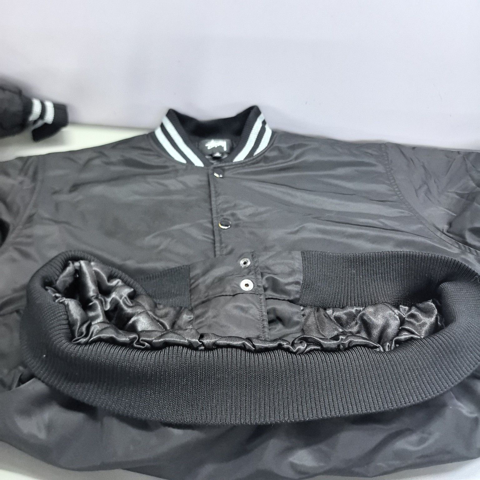 Stussy Stussy Sequin Dice Satin Bomber Jacket Size M Size US M / EU 48-50 / 2 - 9 Thumbnail