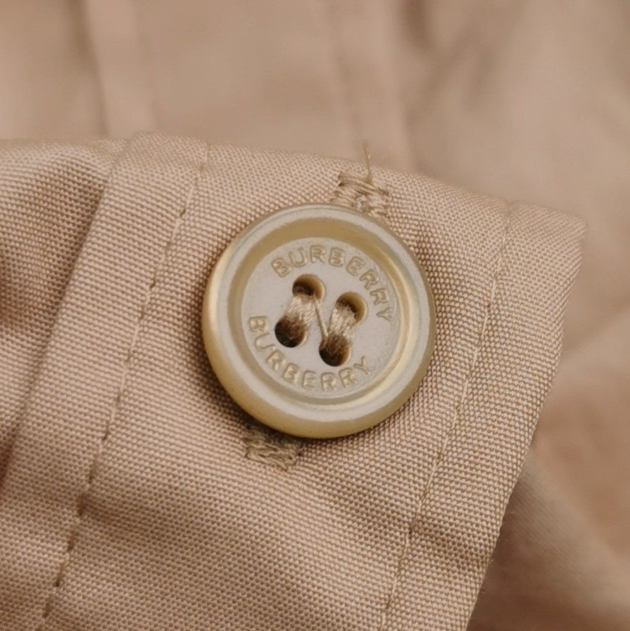Burberry Burberry Women m Button Ups Size M / US 6-8 / IT 42-44 - 3 Thumbnail