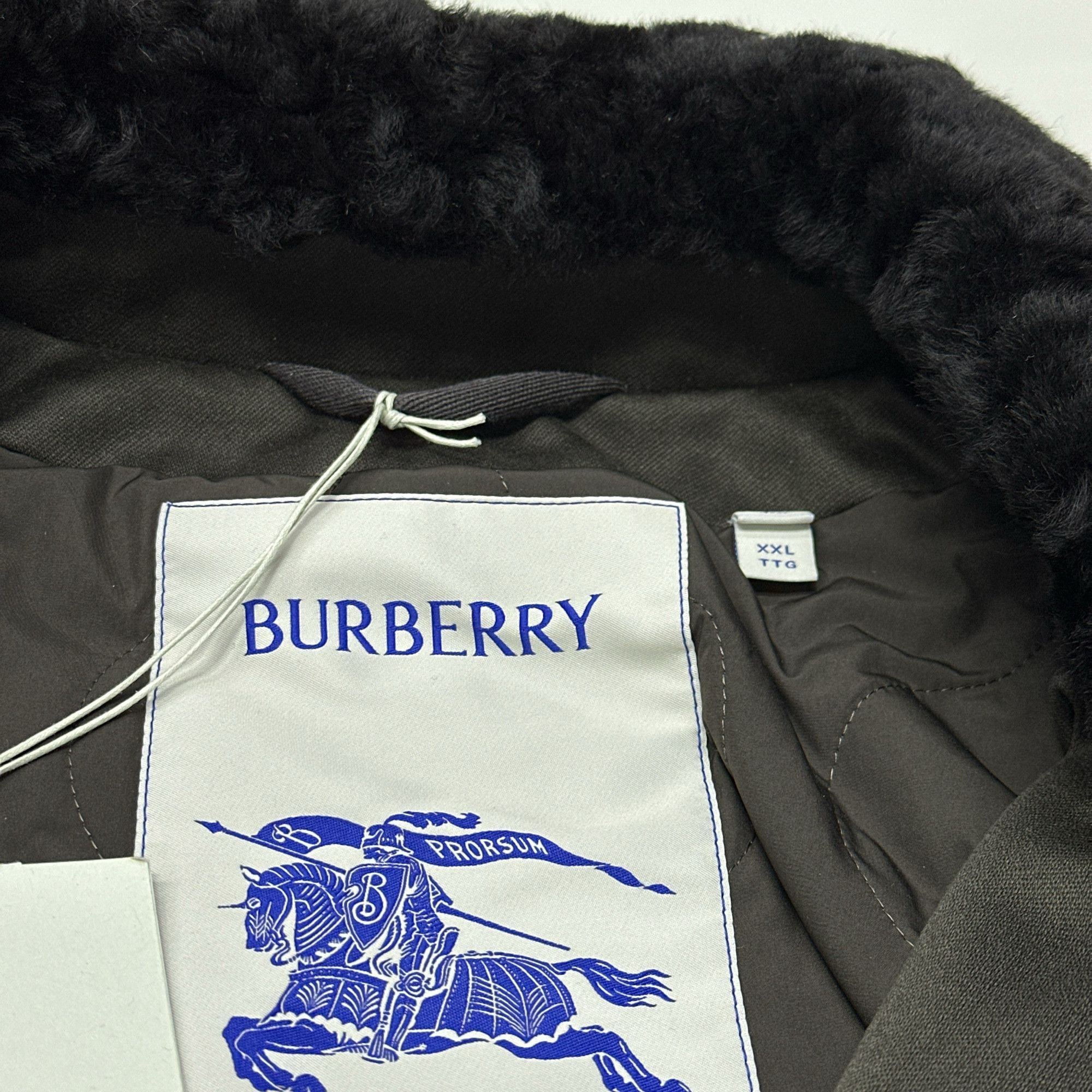 Burberry Burberry Fur Collar Zip Jacket Size XXL Size US XXL / EU 58 / 5 - 3 Thumbnail