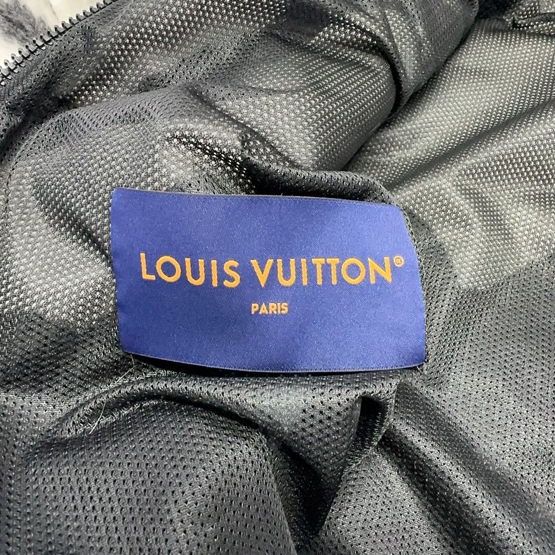 Louis Vuitton Louis Vuitton Abstract Monogram Fleece Jacket Size XL Size US XL / EU 56 / 4 - 4 Thumbnail