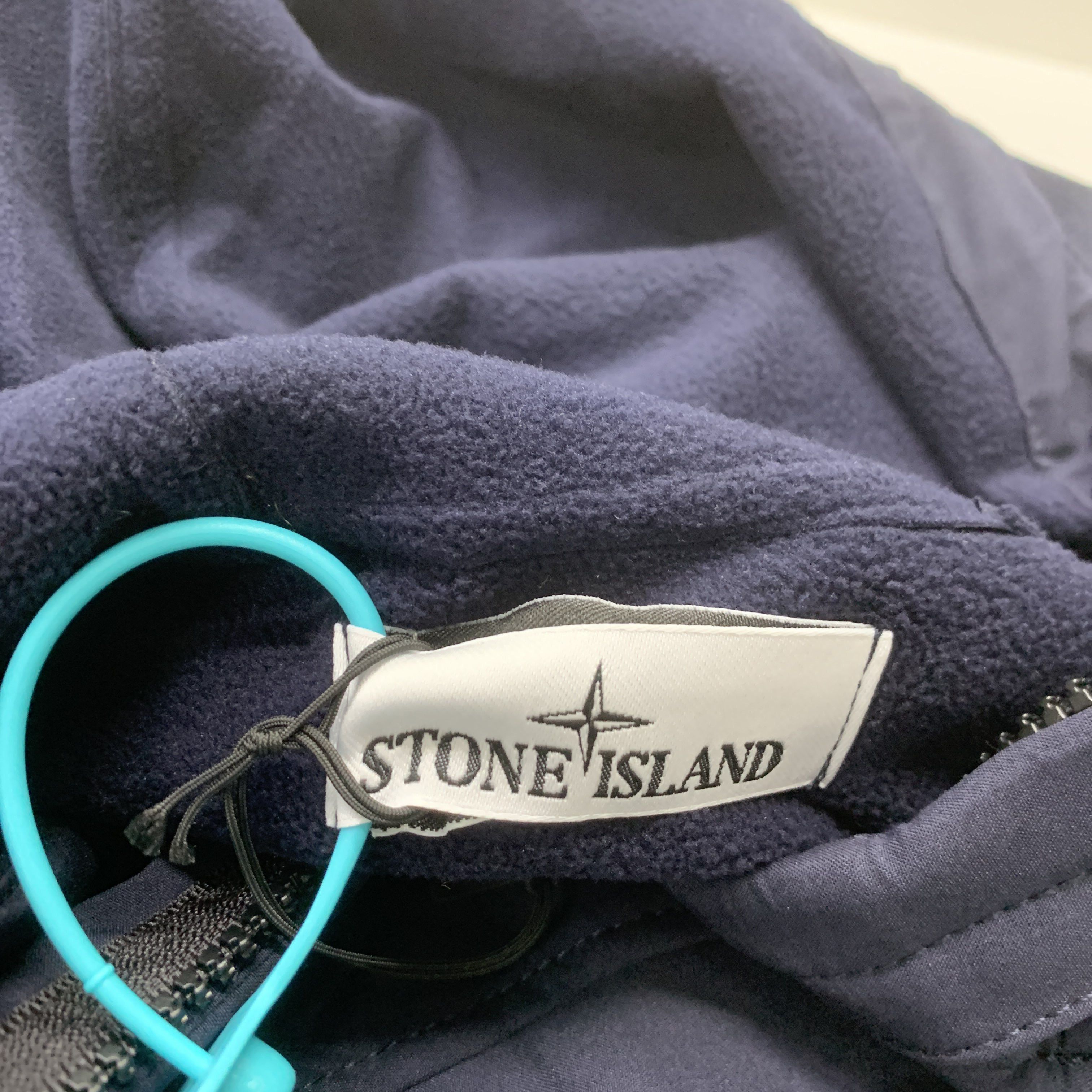 Stone Island STONE ISLAND Soft Shell Hooded Jacket Size L Size US L / EU 52-54 / 3 - 2 Thumbnail
