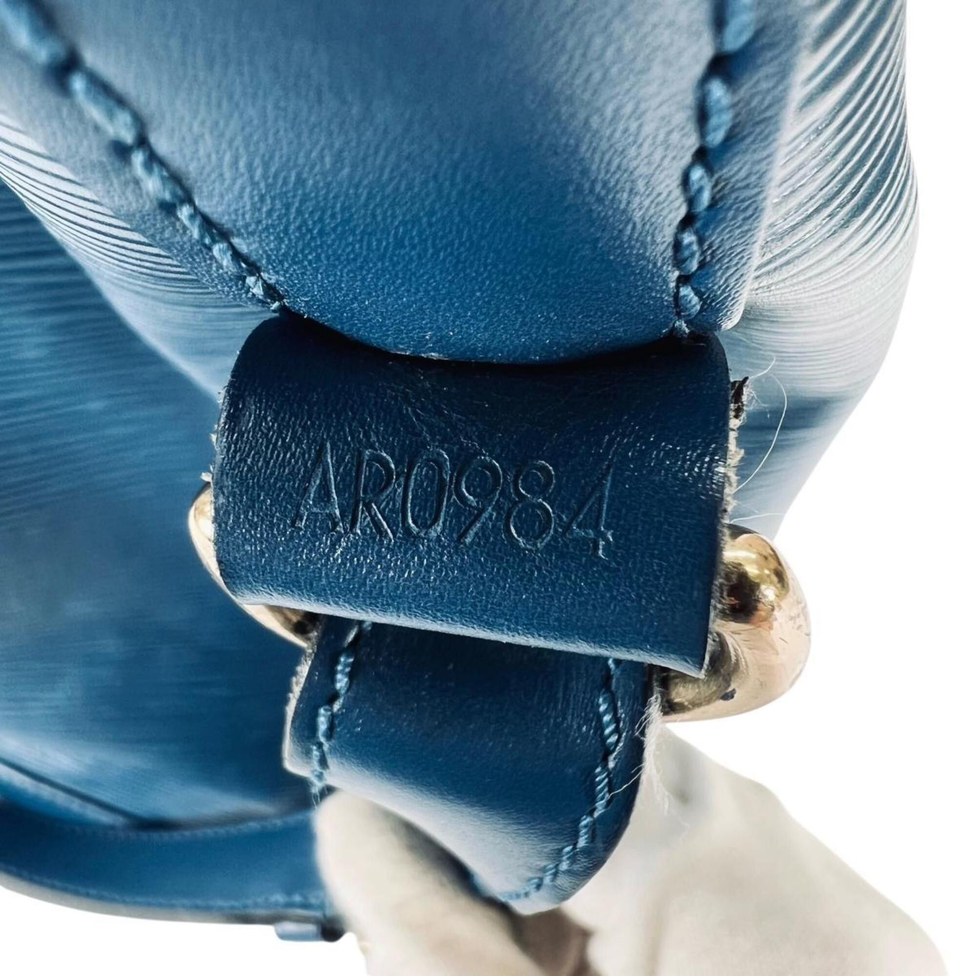 Louis Vuitton Louis Vuitton Shoulder Bag Toledo Blue Noe Epi Leather M44005 Size ONE SIZE - 18 Thumbnail