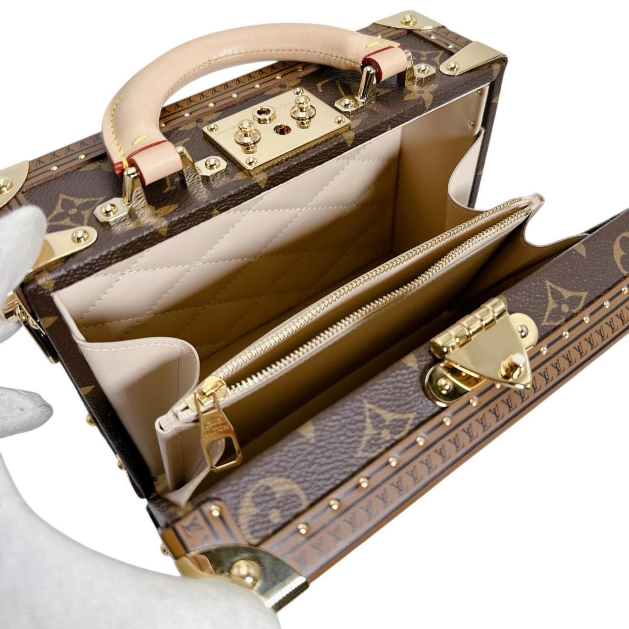 Louis Vuitton Louis Vuitton Petite Valise handbag, Monogram canvas, M20468, brown. Size ONE SIZE - 14 Thumbnail