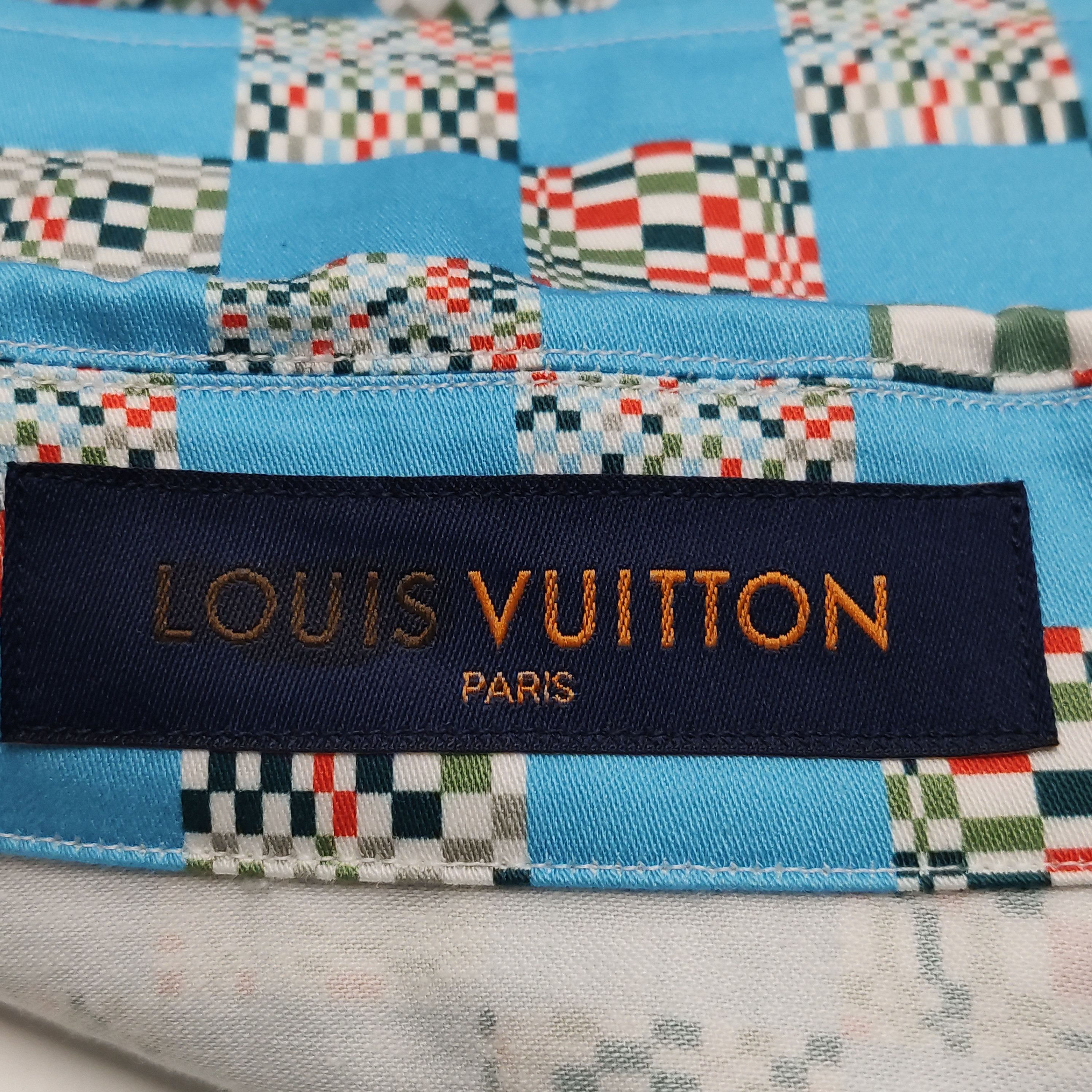 Louis Vuitton Louis Vuitton Men l Button Ups Size US L / EU 52-54 / 3 - 5 Thumbnail