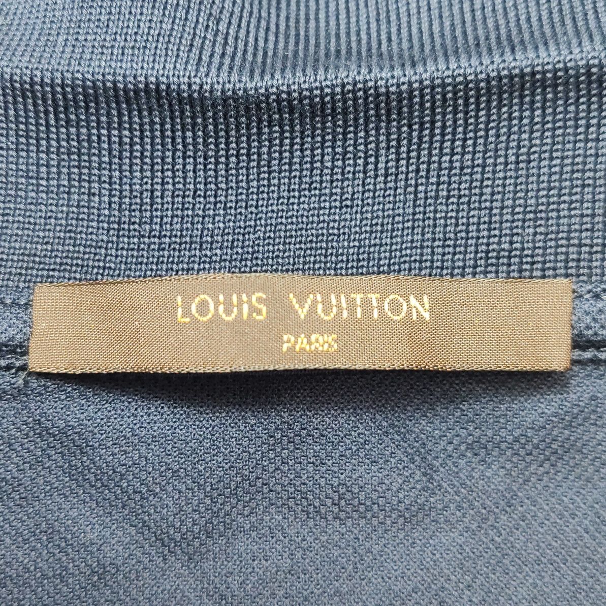 Louis Vuitton Louis Vuitton Men s Short Sleeve Shirts Size US S / EU 44-46 / 1 - 6 Thumbnail