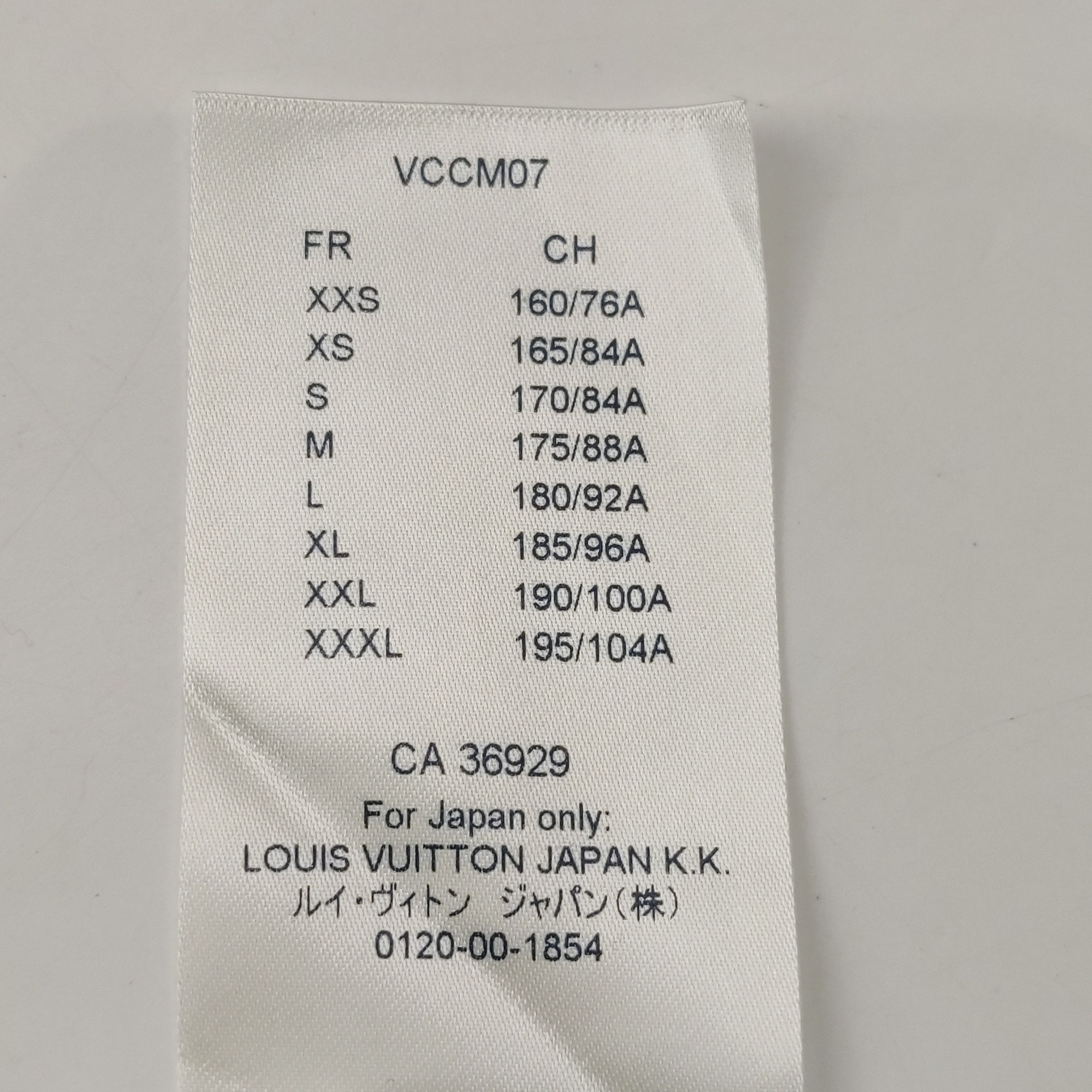 Louis Vuitton Louis Vuitton Men m Button Ups Size US M / EU 48-50 / 2 - 6 Thumbnail