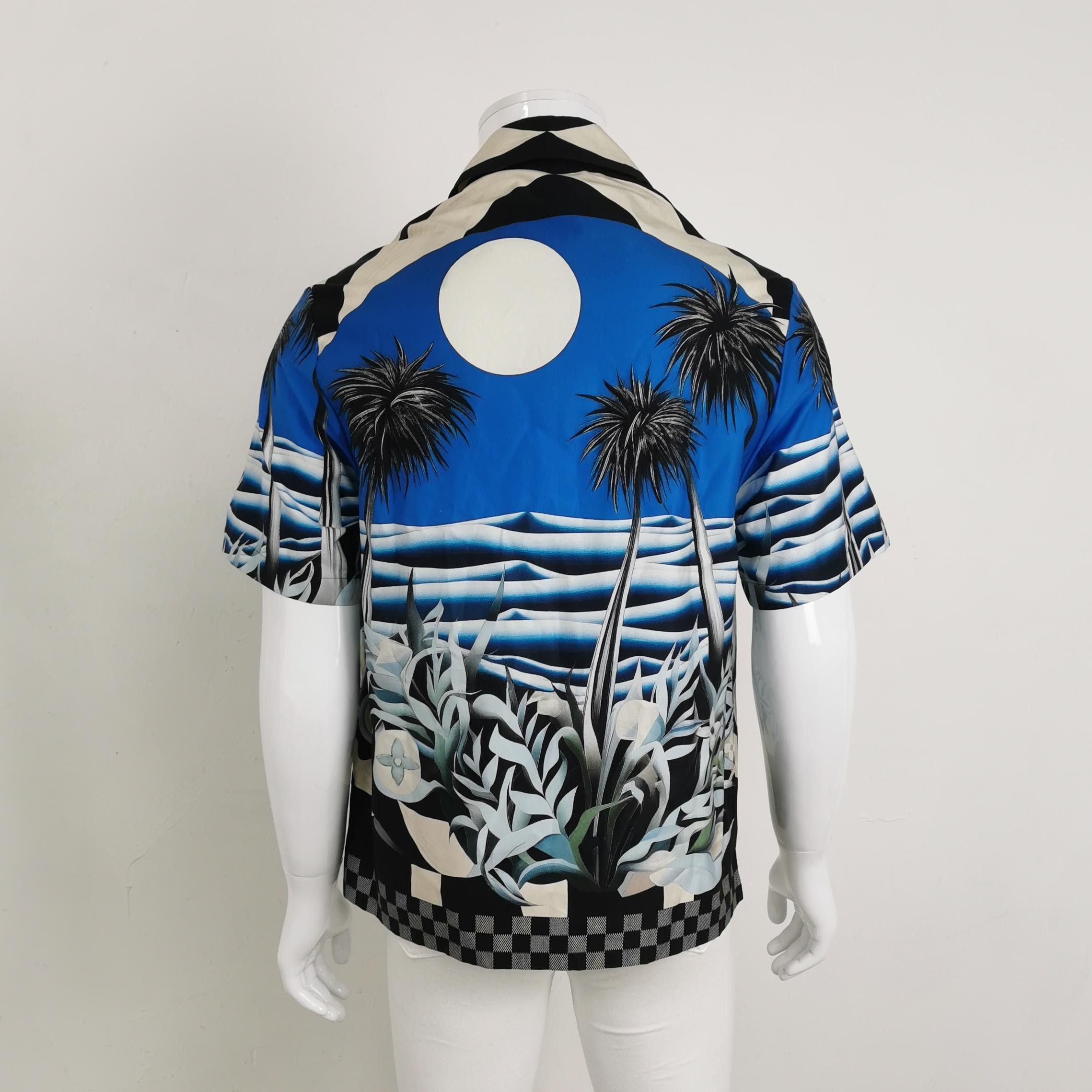 Louis Vuitton Louis Vuitton Men xs Button Ups Size US XS / EU 42 / 0 - 2 Thumbnail